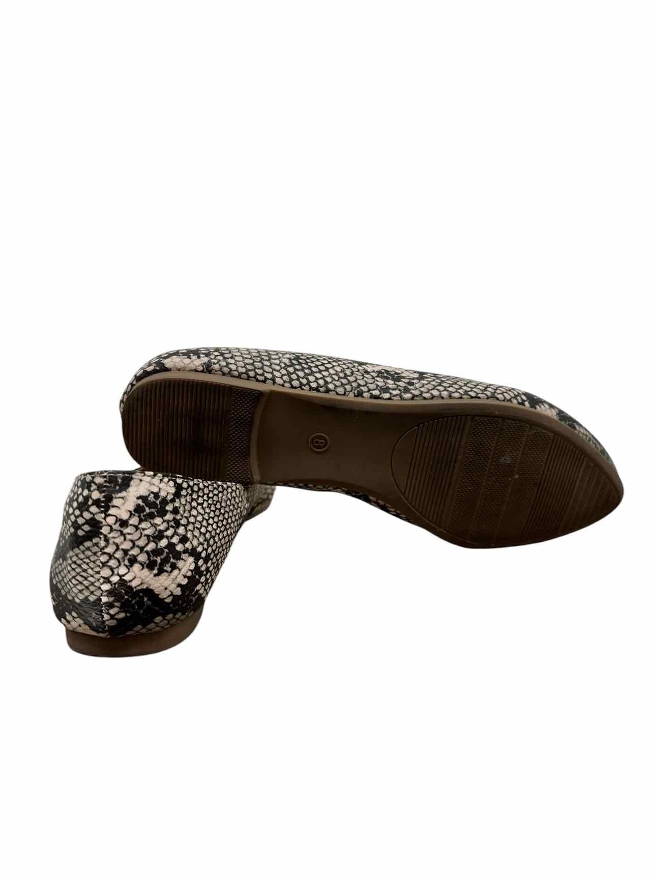 Trary Beige Shoe Size 8 Flats