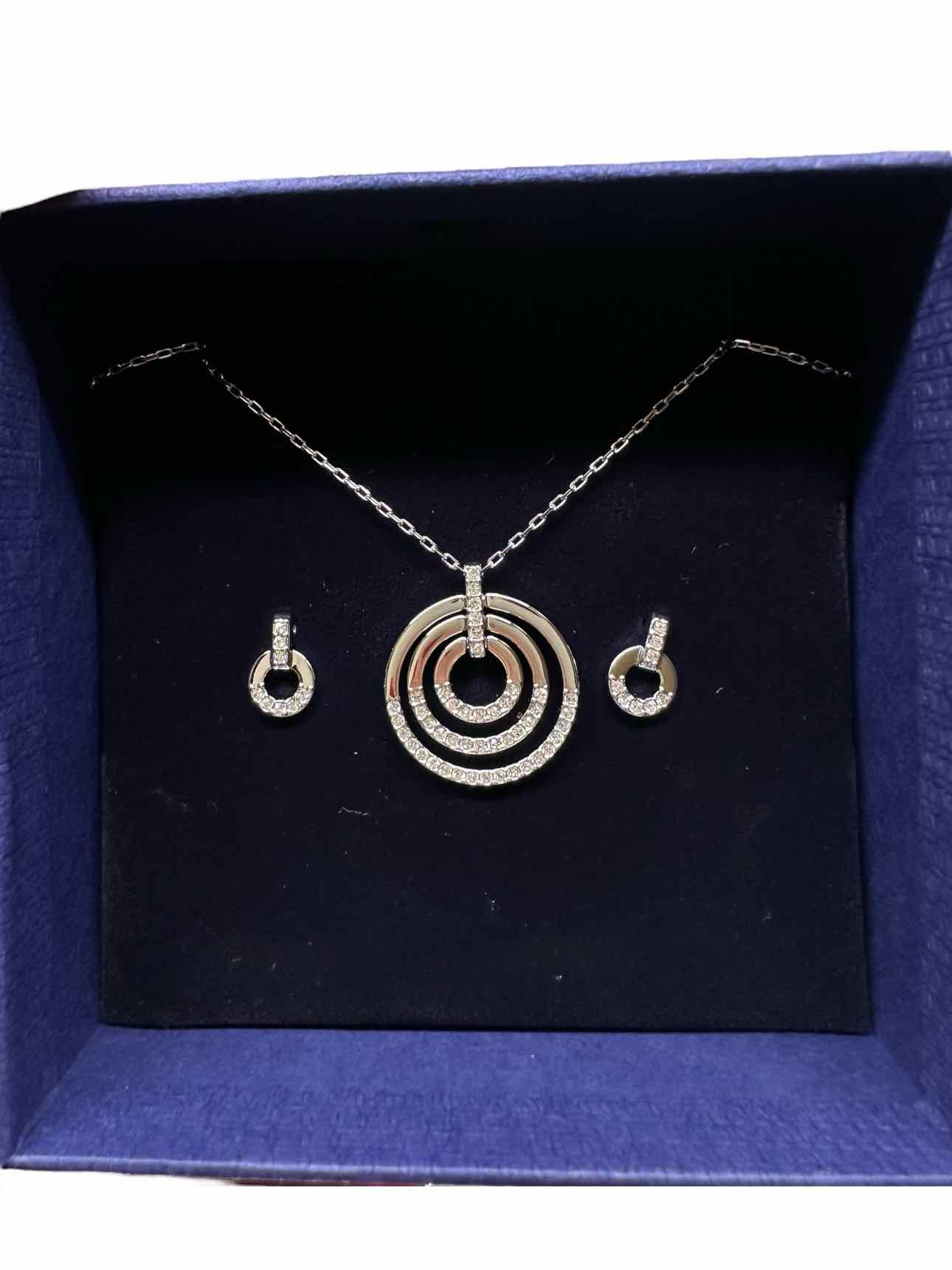 Swarovski Silver Crystal Jewelry Set **NEW**
