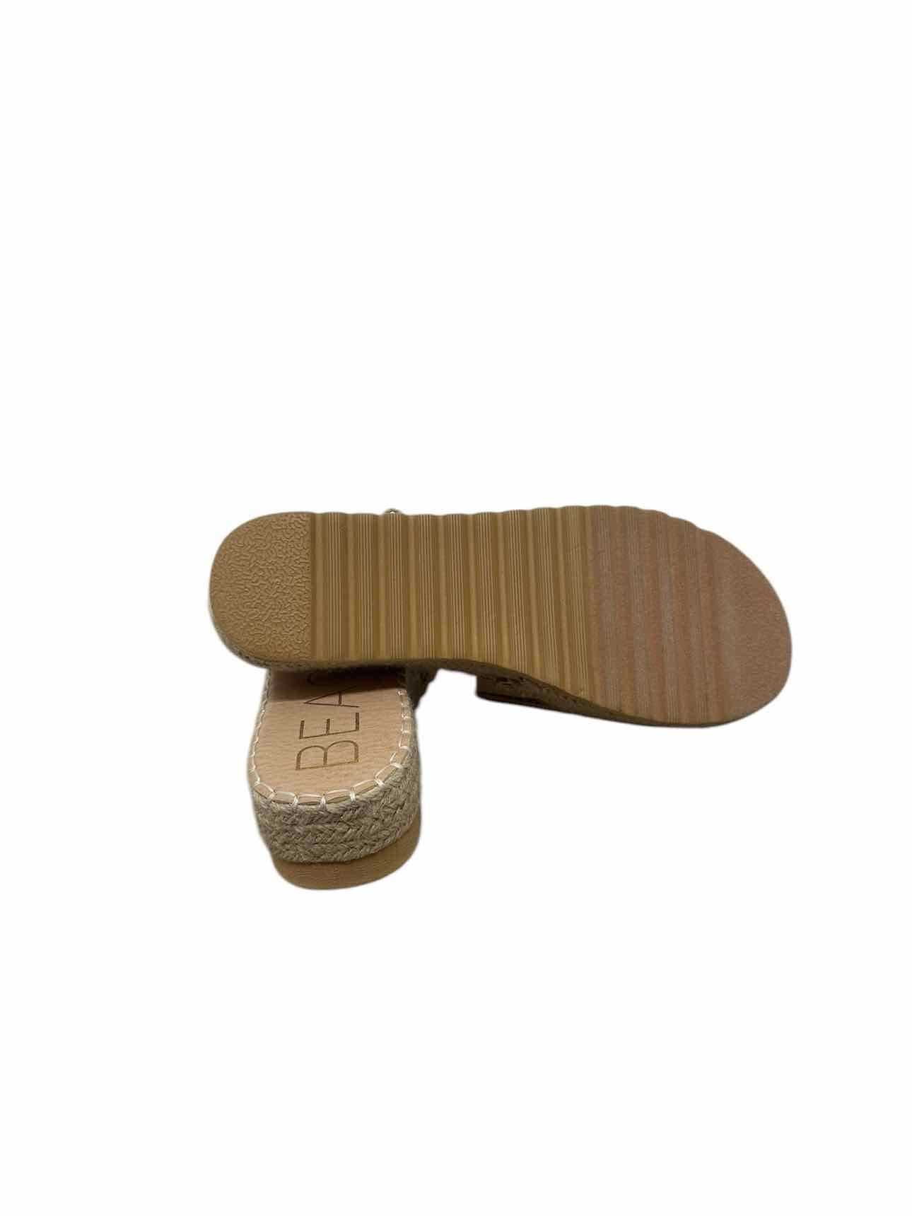 Beach By Matisse Beige Shoe Size 8 Sandals **NEW**