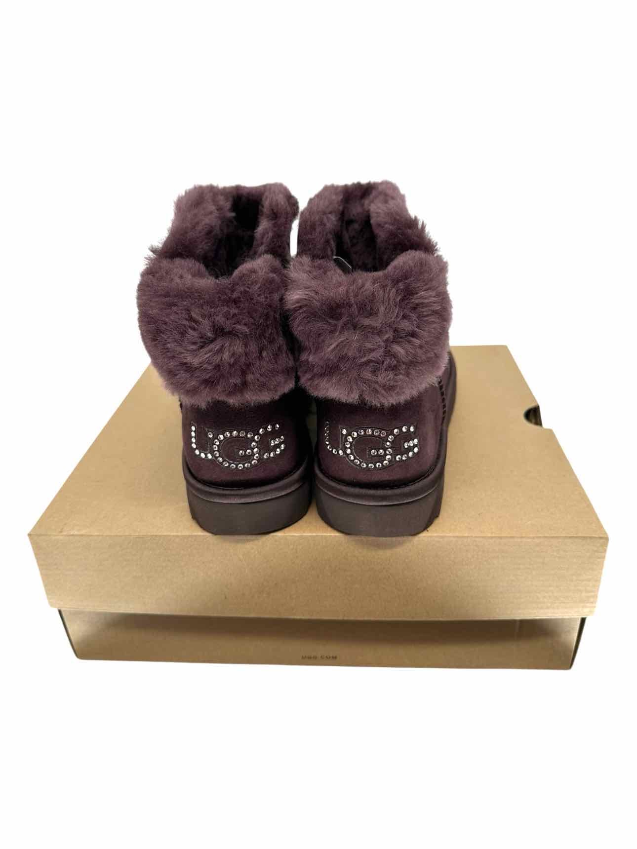 Ugg Plum Bootie Shoe Size 8 **NEW**