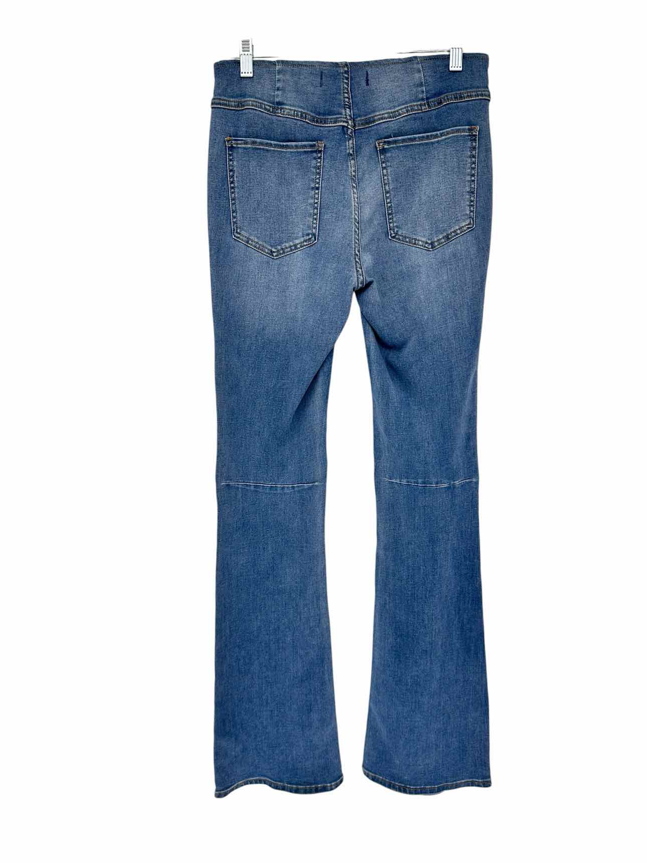 We The Free Penny Pull-On Flare Blue Jeans Size 8