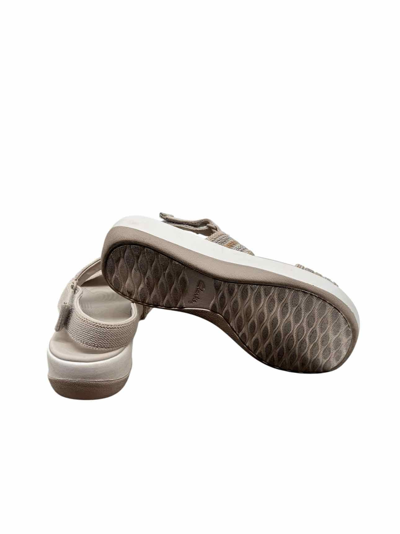 Clarks Beige Shoe Size 7.5 Sandals