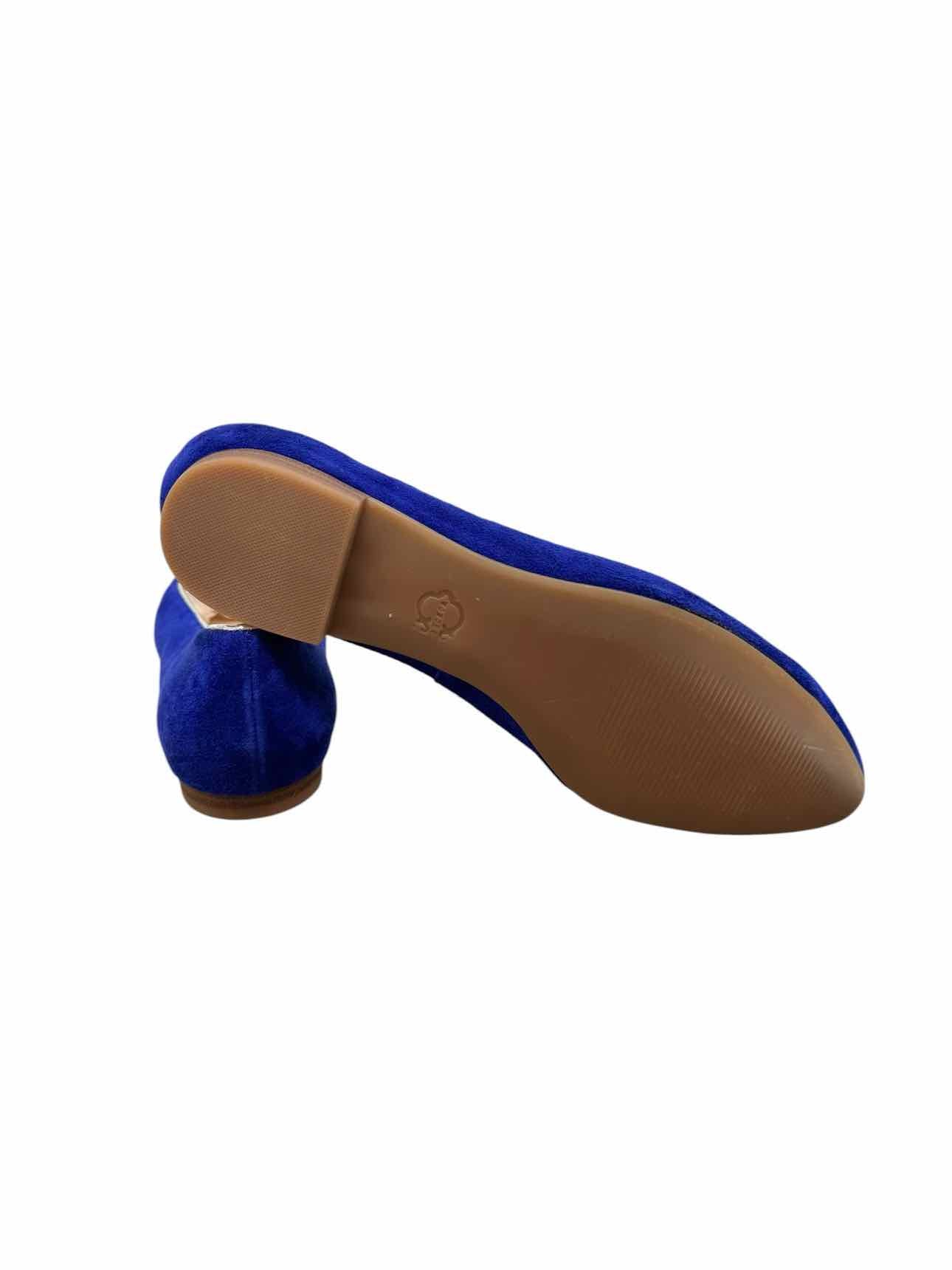 C. Wander Courtney Polar Bear Flats Shoe Size 8W **NEW**