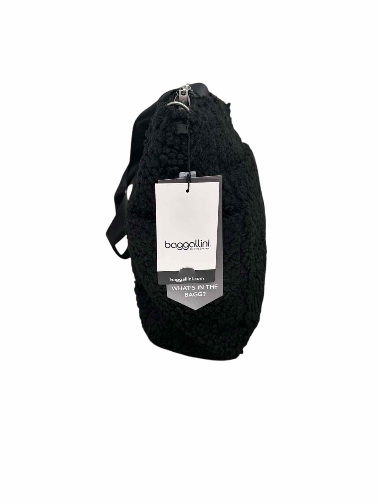 Baggallini Carryall North South Tote Black Sherpa **NEW**