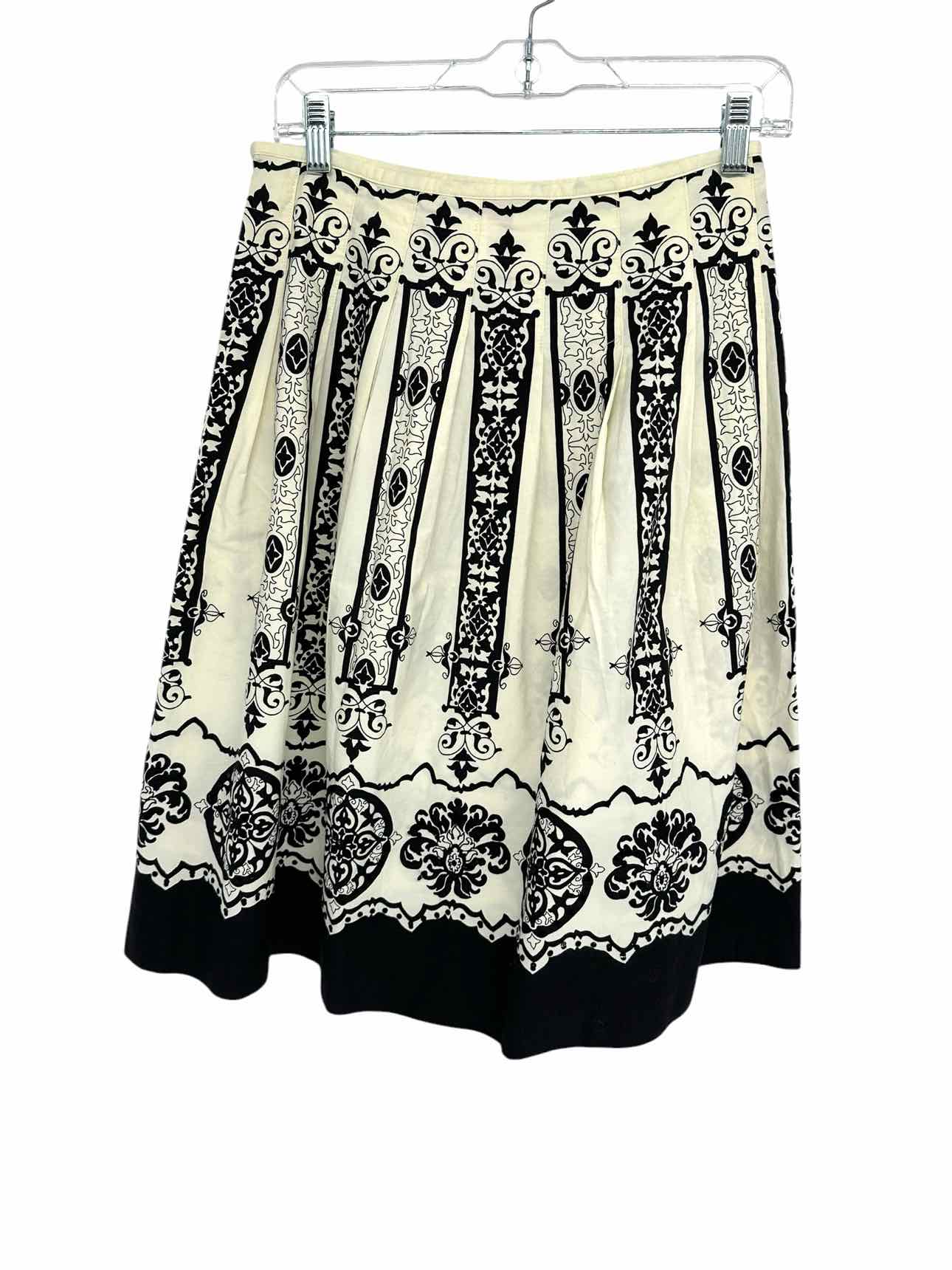 Nine & Company Cream Size 4 Skirt