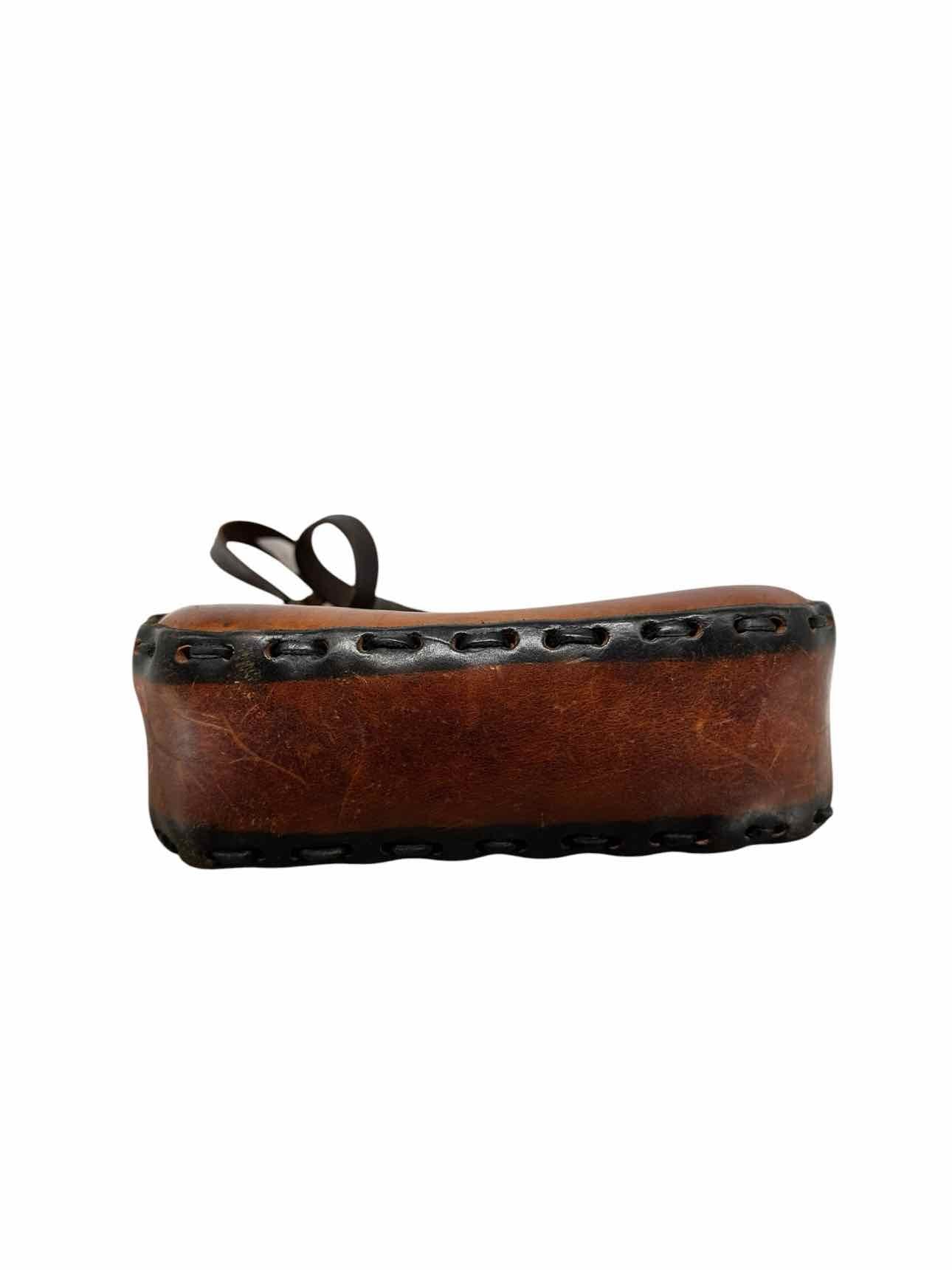 Vintage 1970's Hand Tooled Tan Leather Shoulder Bag