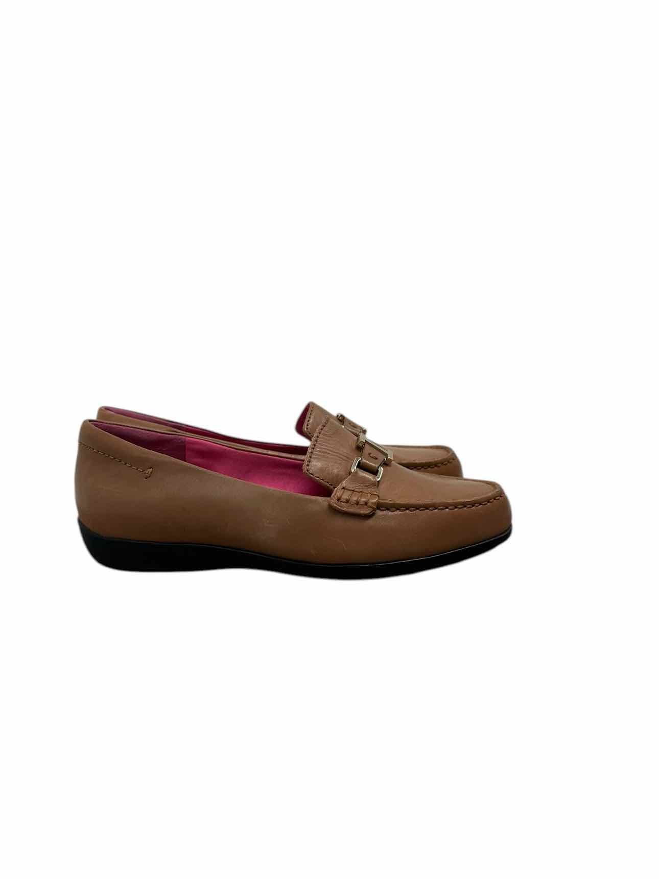 Isaac Mizrahi New York Cady 2 Loafers Tan Shoe Size 6 **NEW**