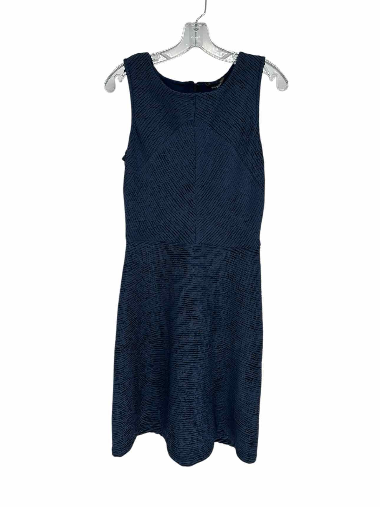 Daisy Fuentes Navy Sleeveless Dress Size M