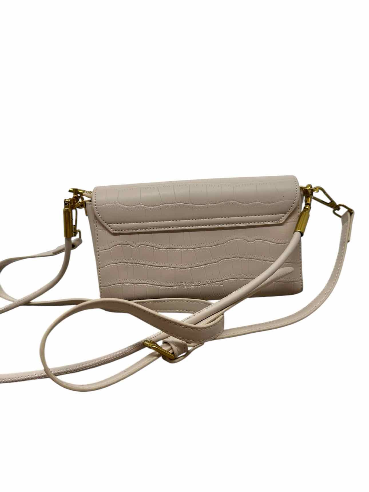 Melie Bianco Hayley Vegan Shoulder Bag