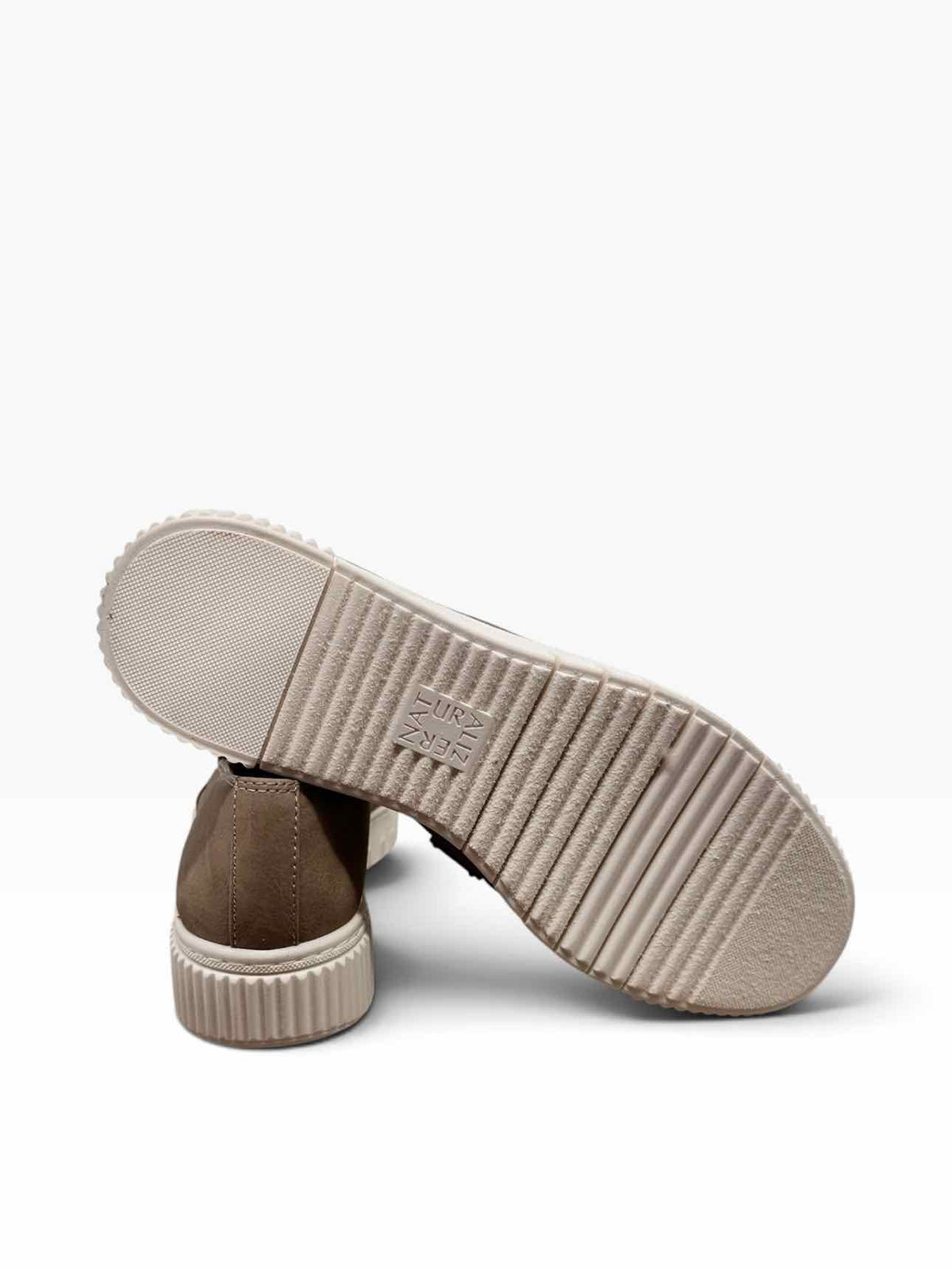 Naturalizers Trish Slip Ons Tan Shoe Size 9 **NEW**