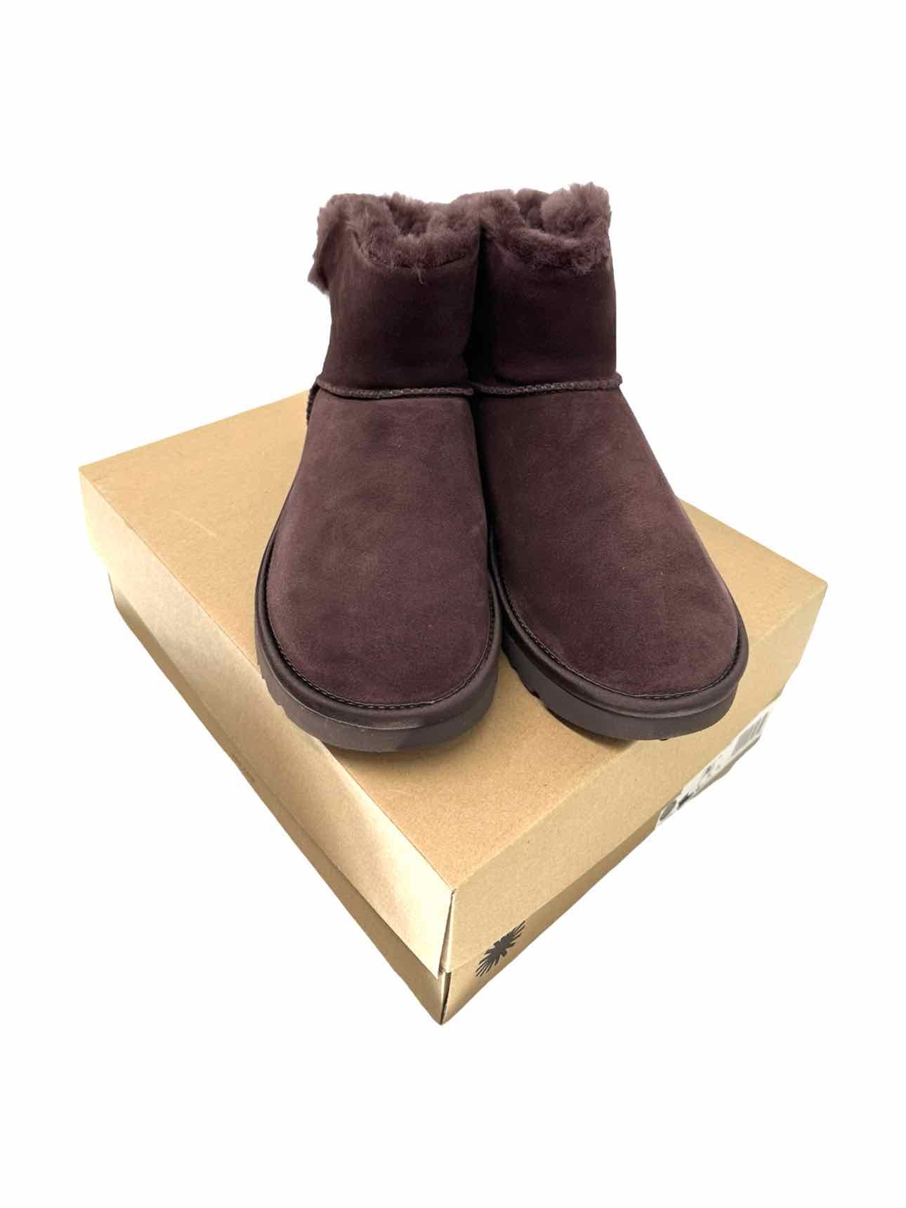 Ugg Plum Bootie Shoe Size 8 **NEW**