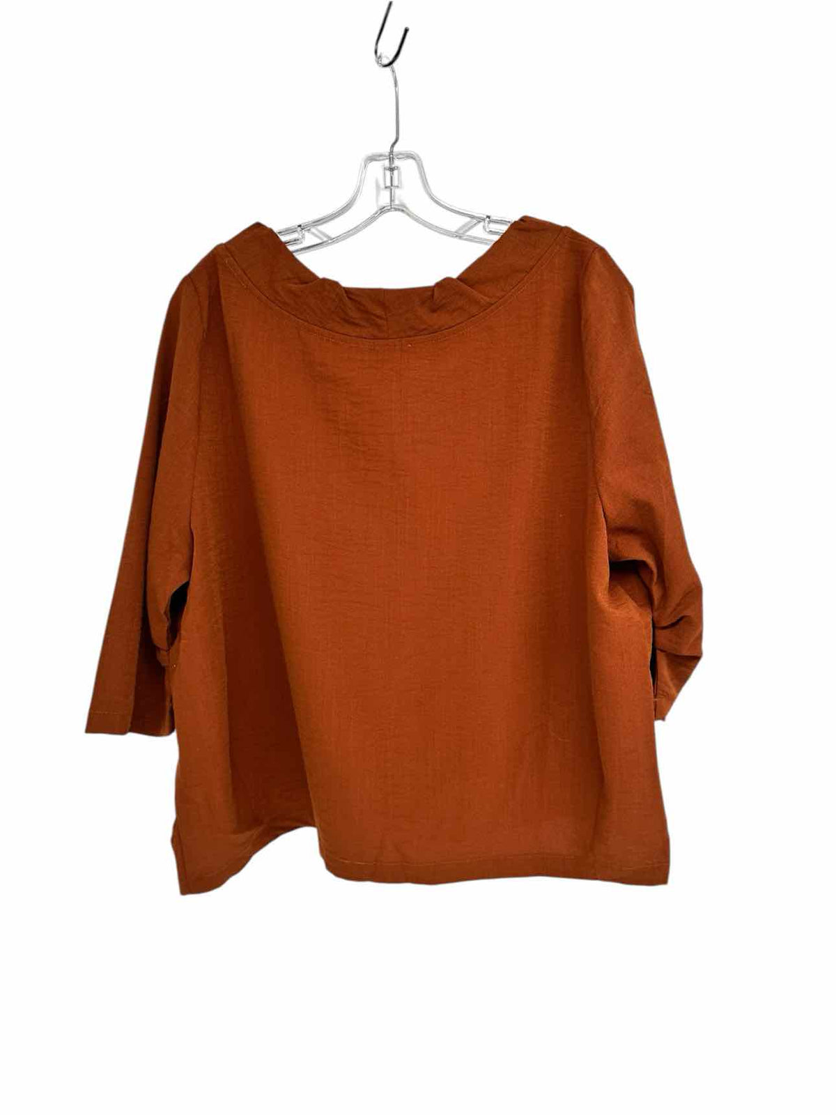 Coco + Carmen Rust 3/4 Sleeve Top Size S/M **NEW**