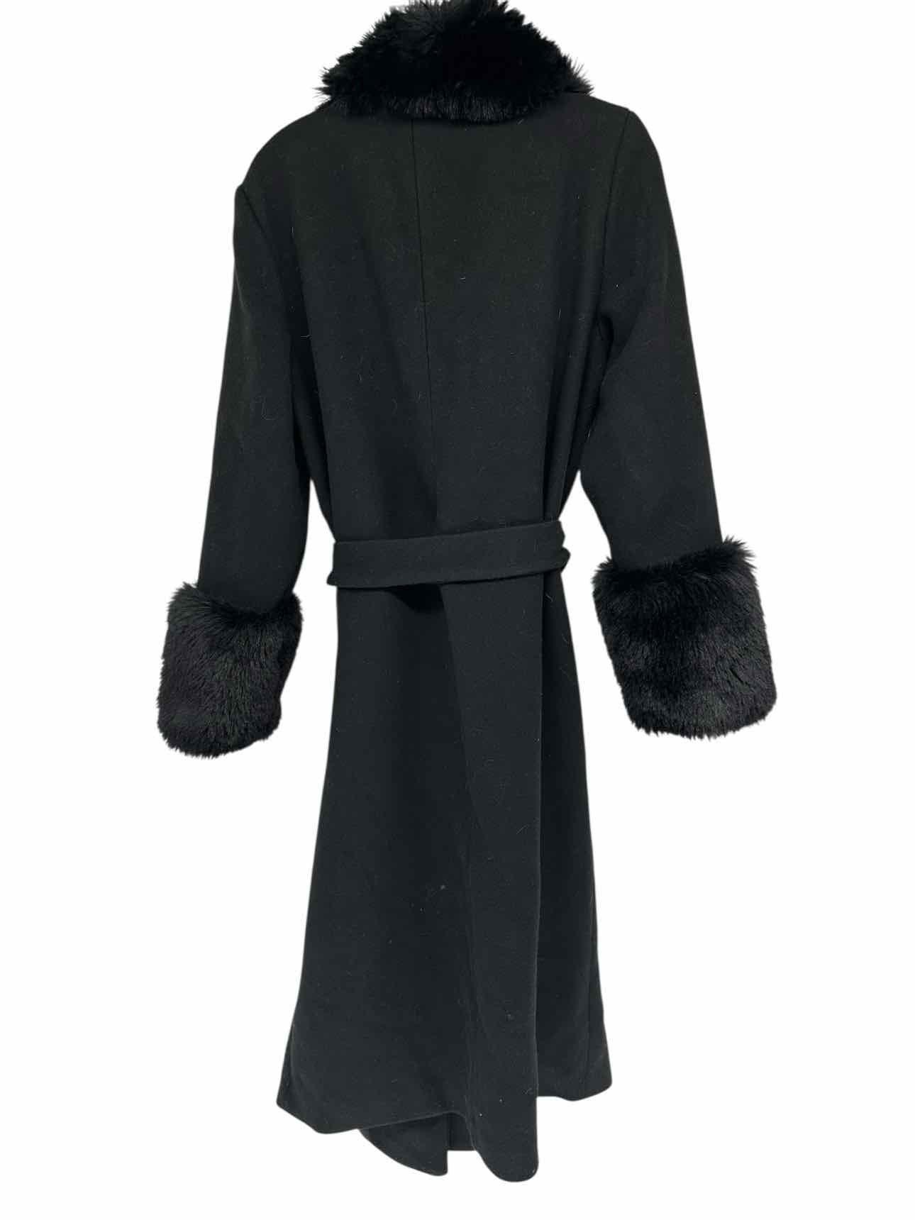 House of Harlow Black Size M Coat