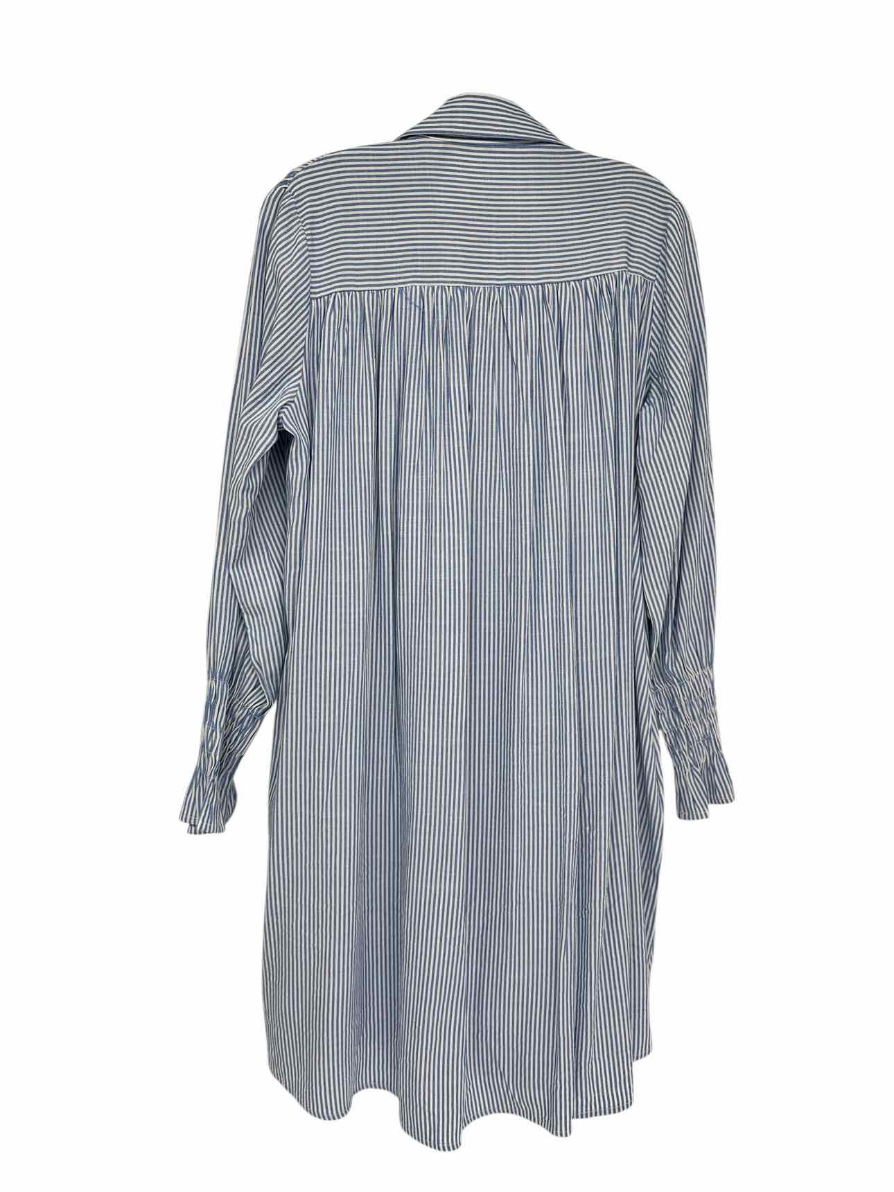 Coco + Carmen Blue Size S/M Long Sleeve **NEW**