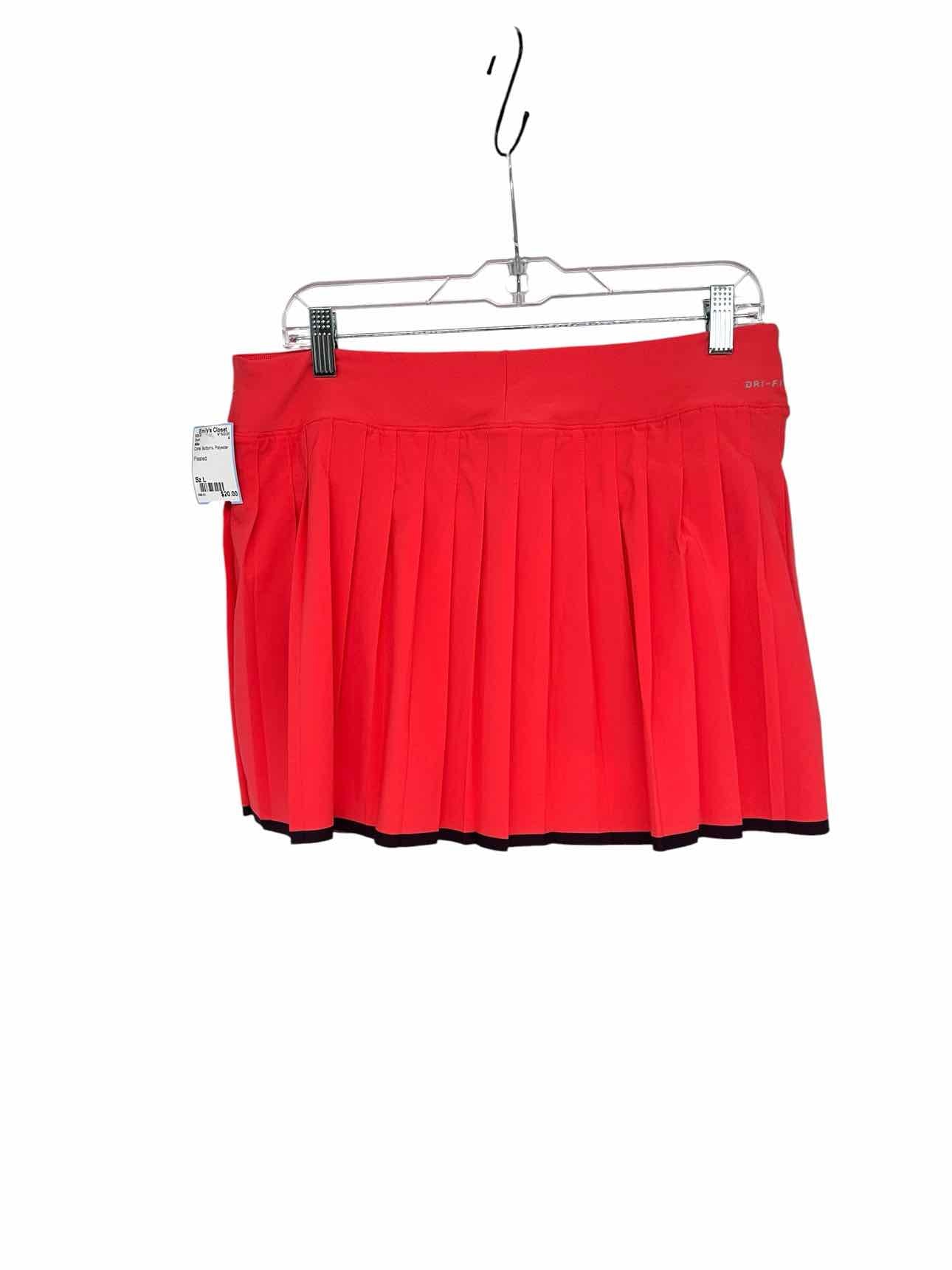 Nike Coral Pleated Skort Size L