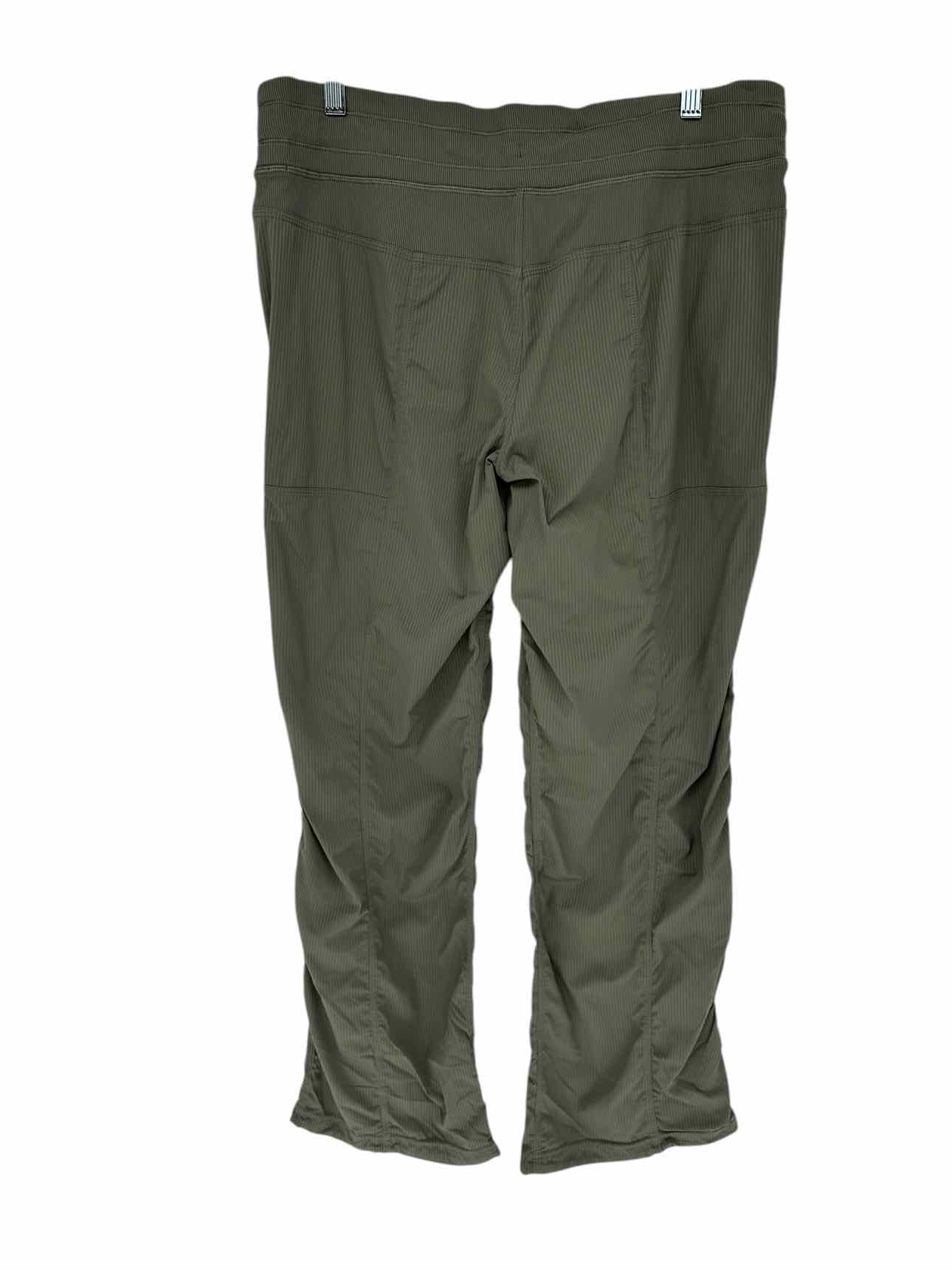 Lululemon Dance Studio Pant III Green Size 12