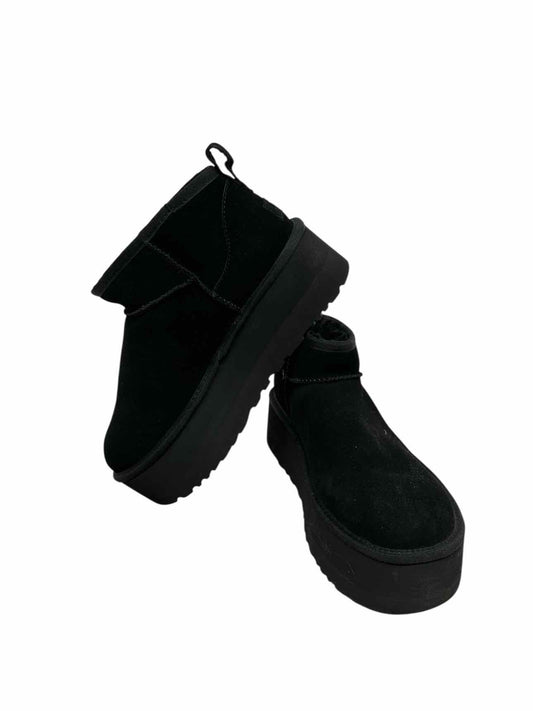 Ugg Black Ultra Mini Platform Shoe Size 9 **NEW**