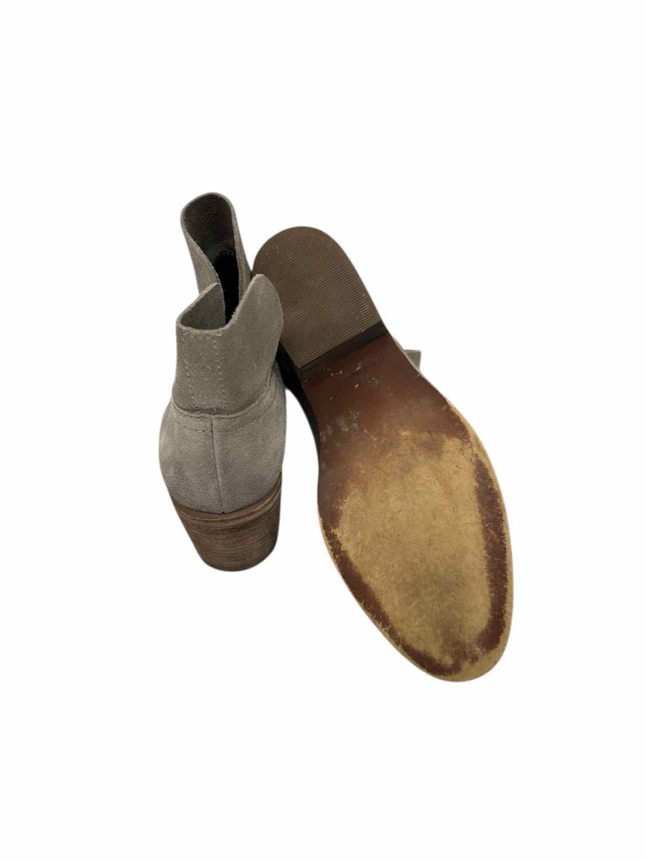 BP Brice Notched Bootie Gray Shoe Size 6.5