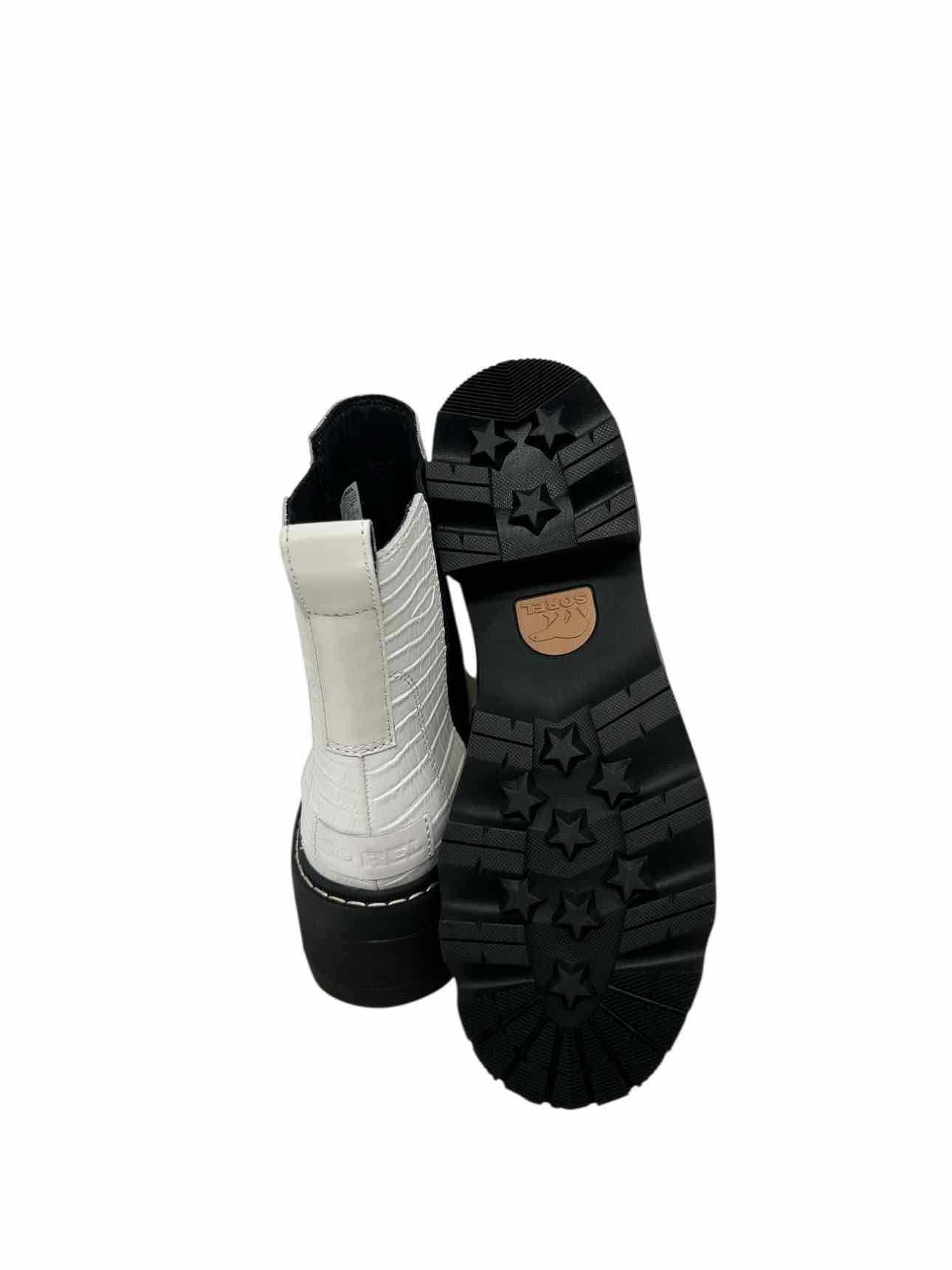 Sorel Joan Now Waterproof Chelsea Boots  White Shoe Size 9.5 **NEW**