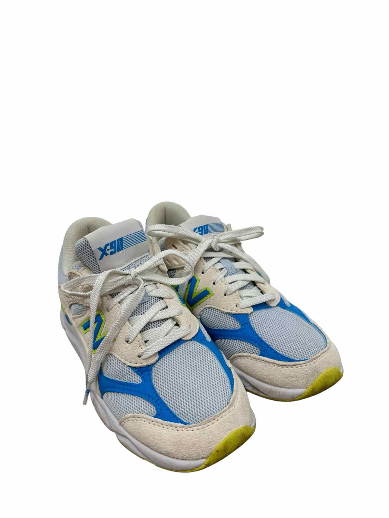 New Balance White Shoe Size 8 Sneakers