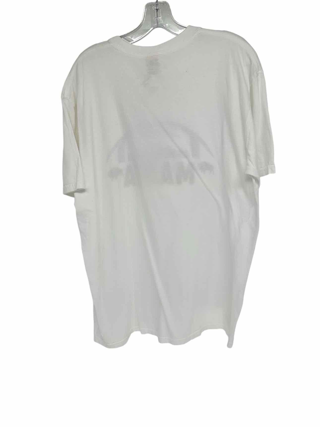 True Stitches White Size L T-shirt **NEW**