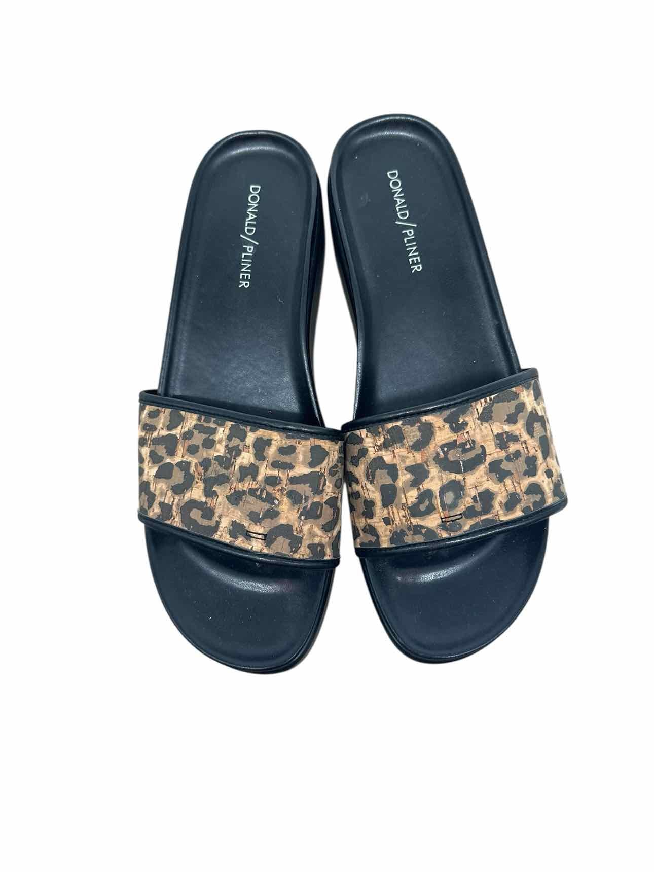 Donald Pliner Tan Sandals Shoe Size 9.5 **NEW**