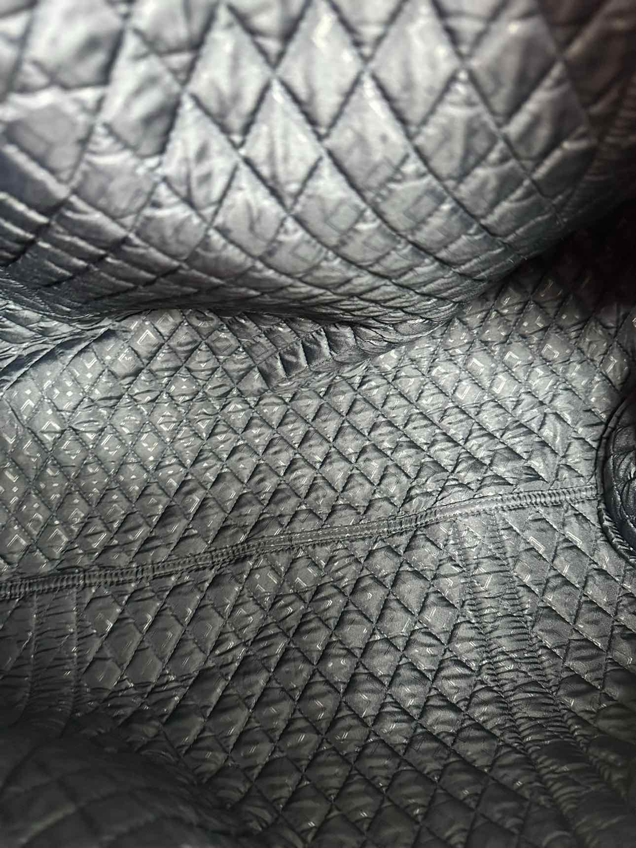 Vera Bradley Large Traveler Duffle Navy **NEW**