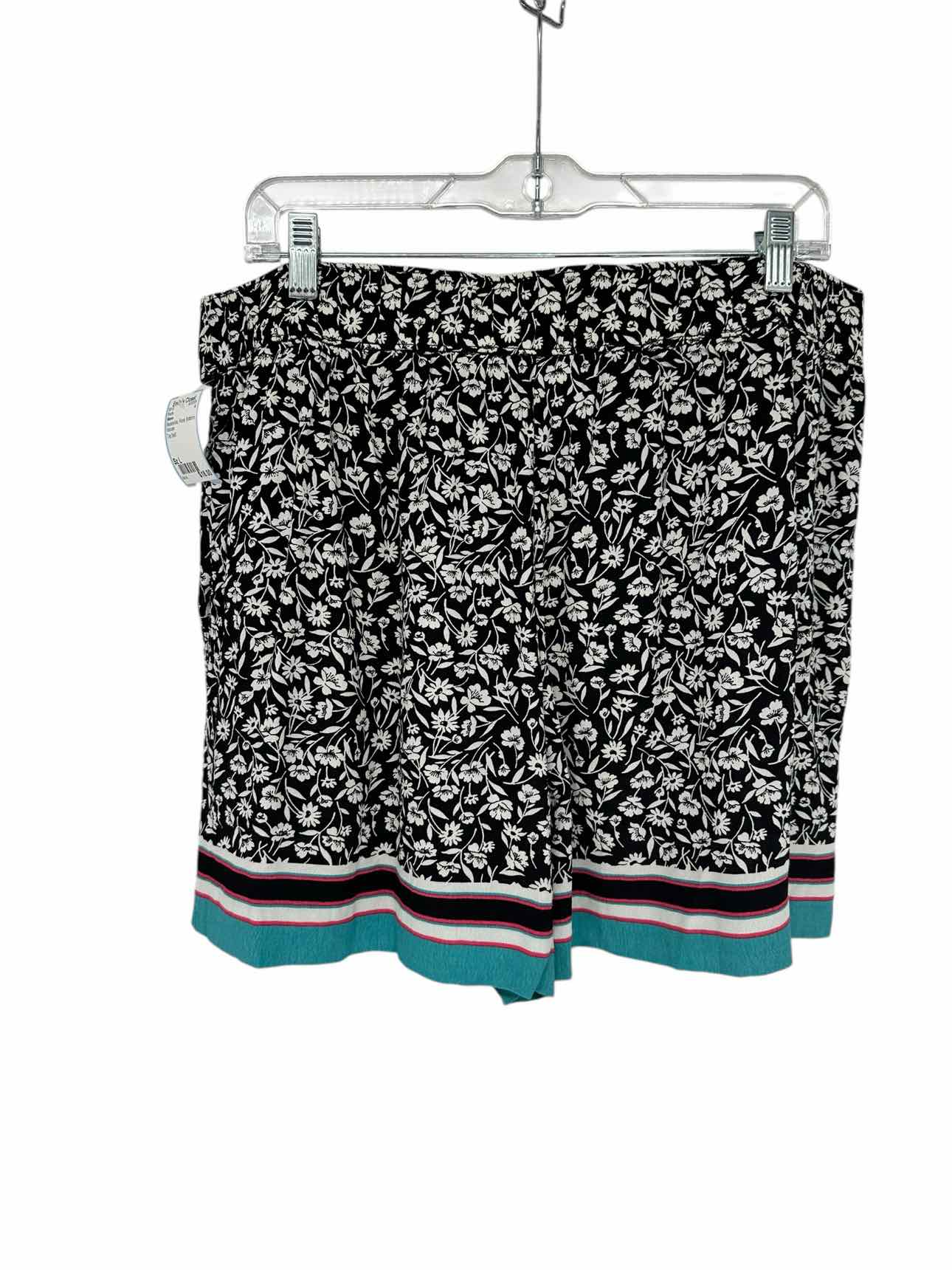 Maeve Black/White Shorts Size L
