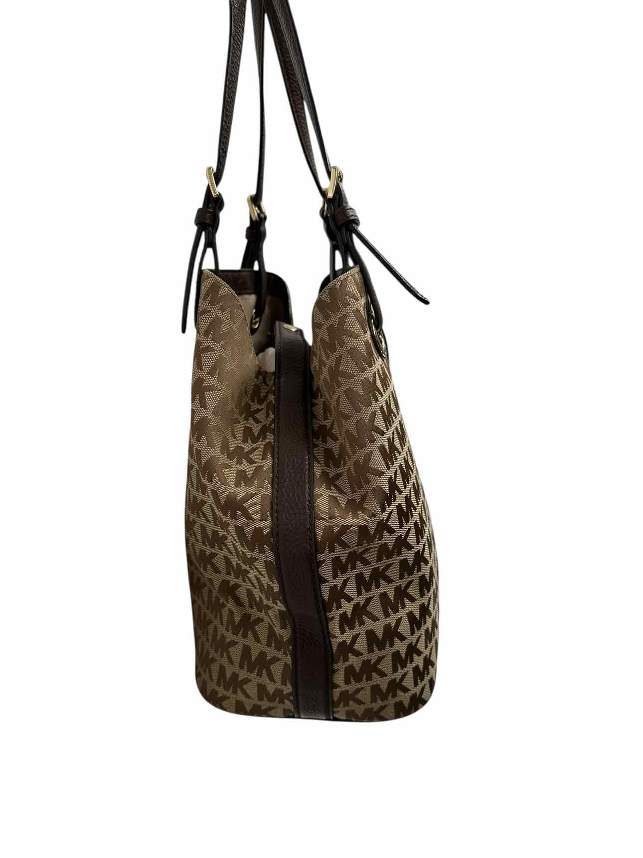Michael Kors Jet Set Grab Bag