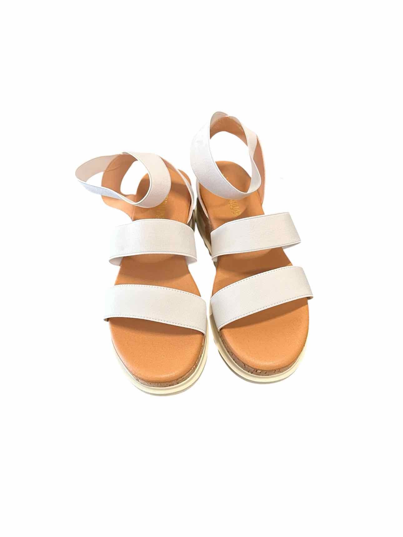 Dream Pairs White Shoe Size 8 Sandals**NEW**