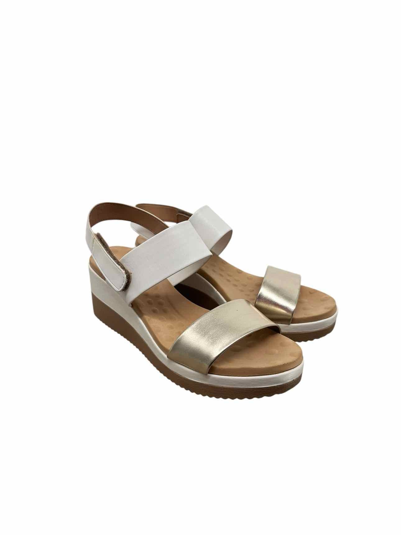 Malu Gold Shoe Wedge Sandals Size 7