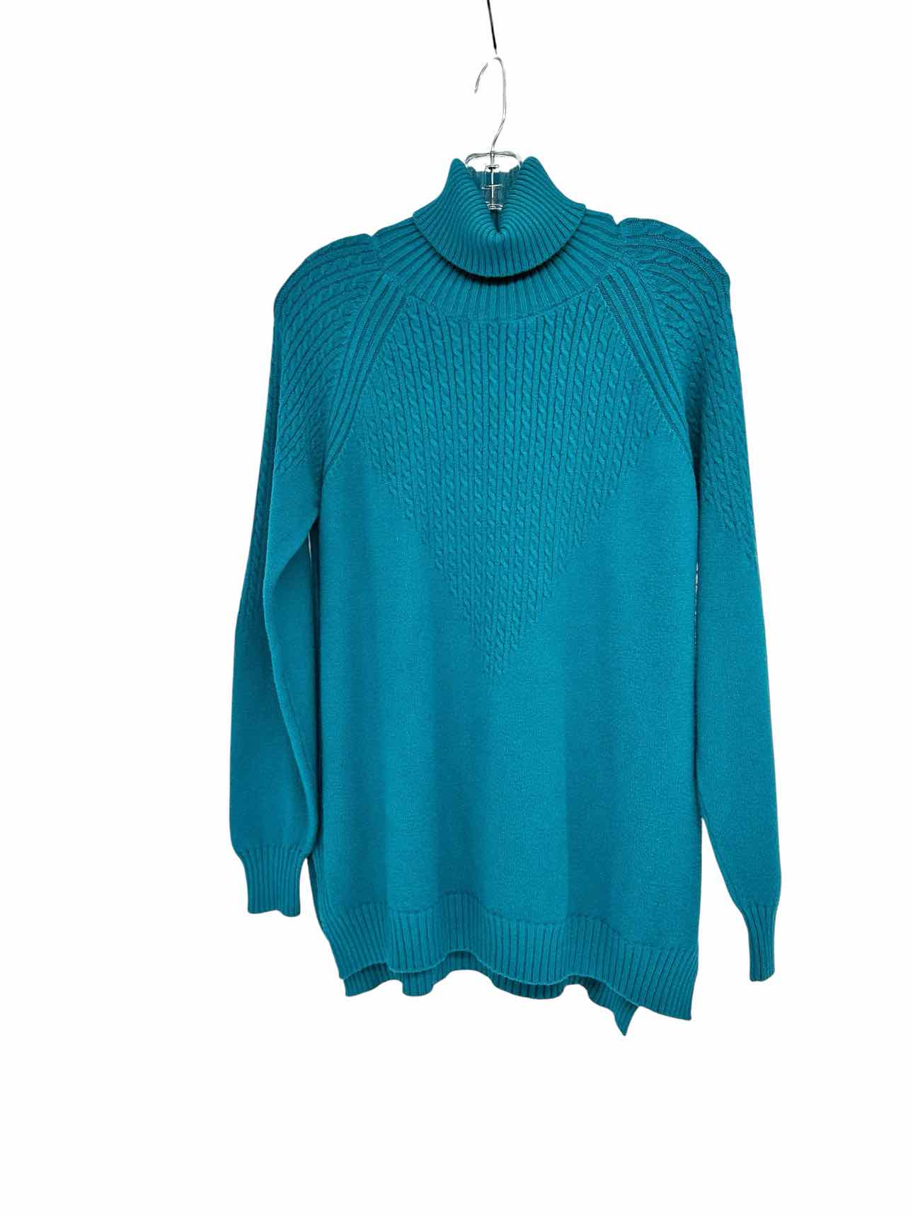 Coco +  Carmen Aqua Size S/M Sweater