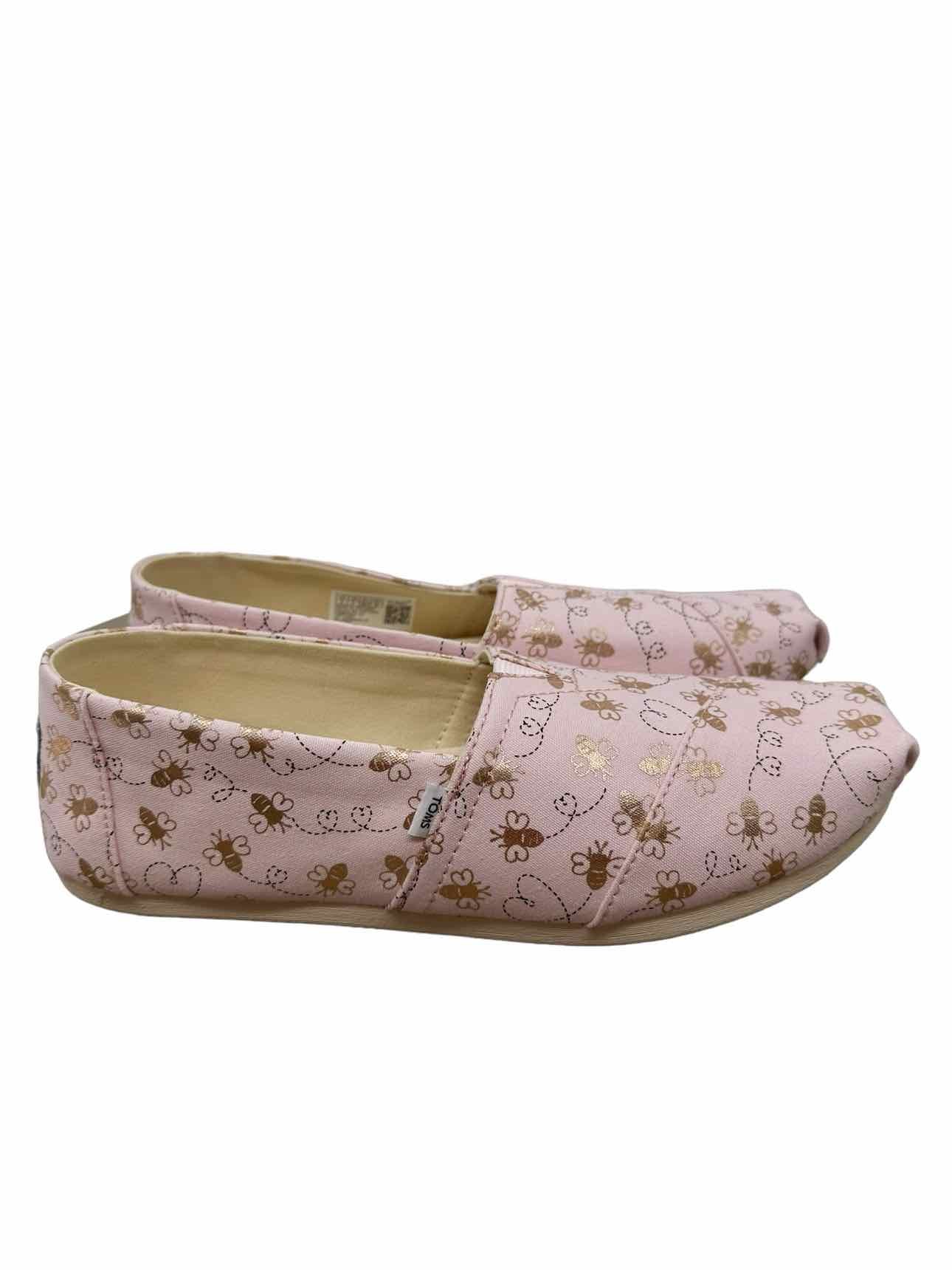 Toms Barely Pink Foil Bee Mine Size 8 **NEW**