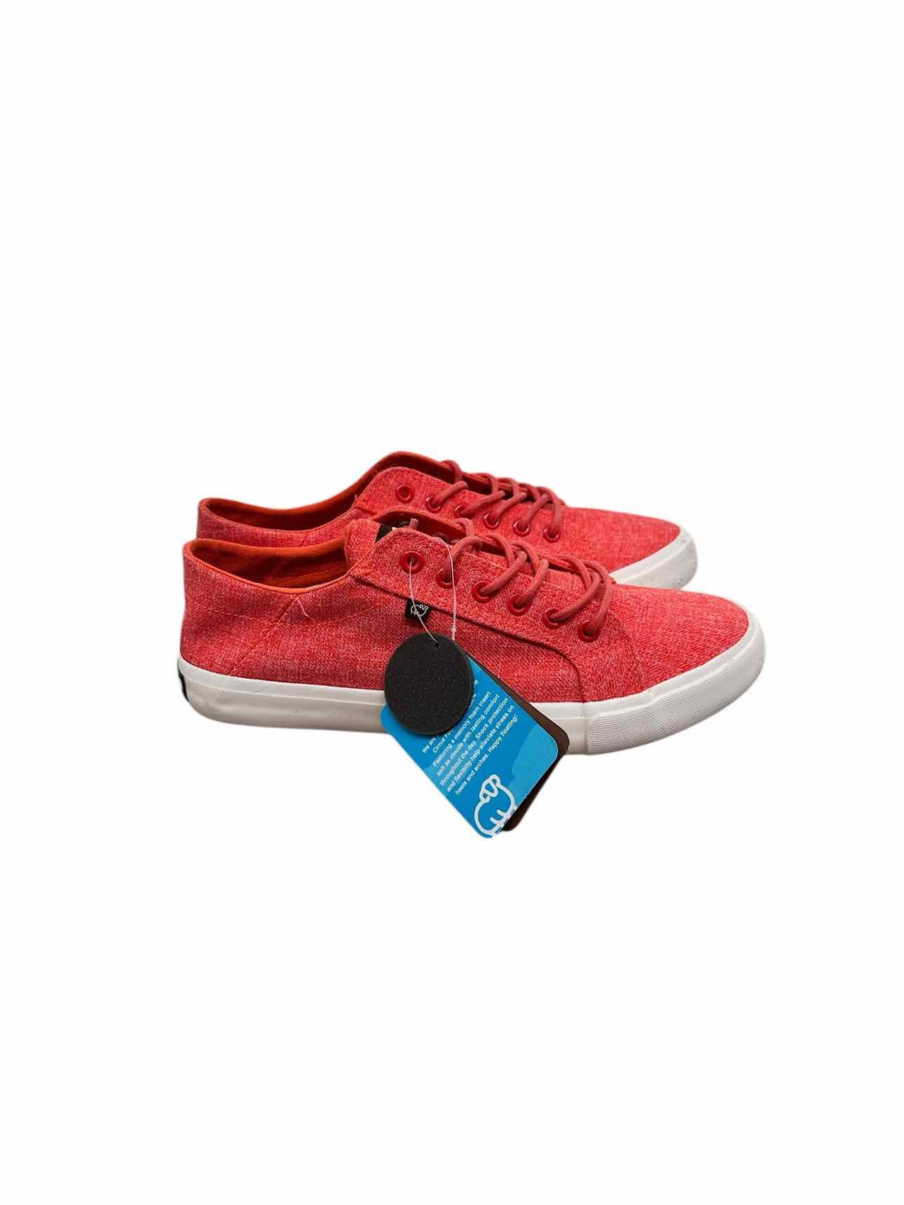 Lamo Vita Red Sneakers Shoe Size 10 **NEW**
