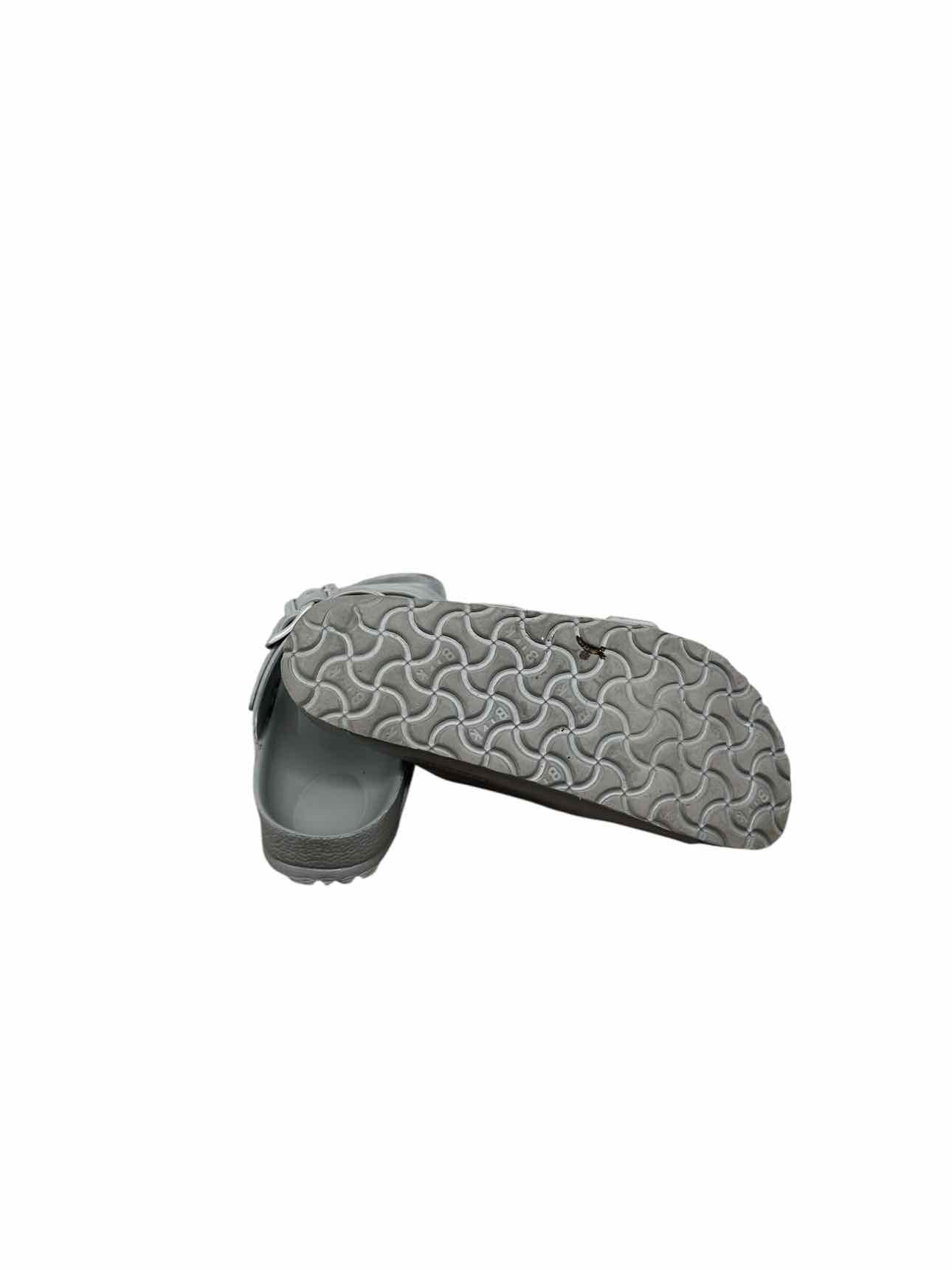 Birkenstocks Arizona Essentials Shoe Size 7