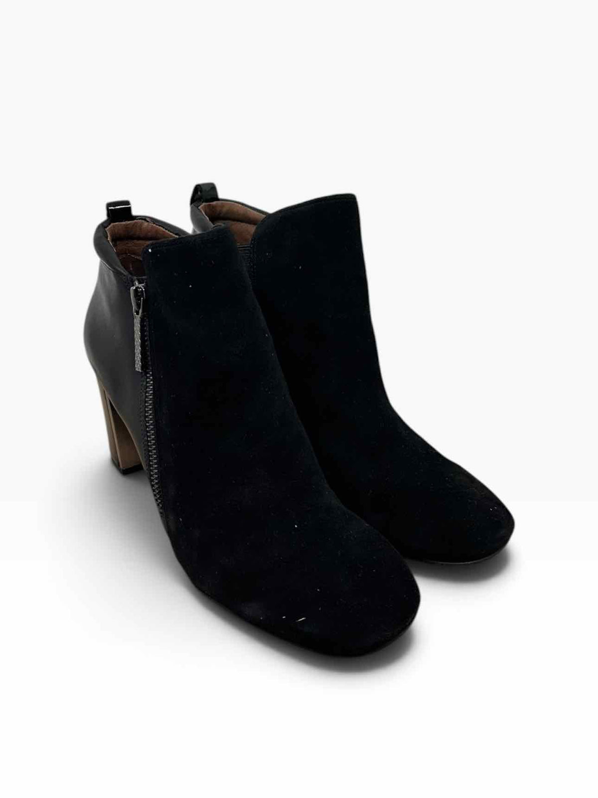 Donald Pliner Coralie Black Bootie Shoe Size 8 **NEW**