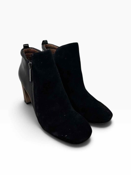 Donald Pliner Coralie Black Bootie Shoe Size 8 **NEW**