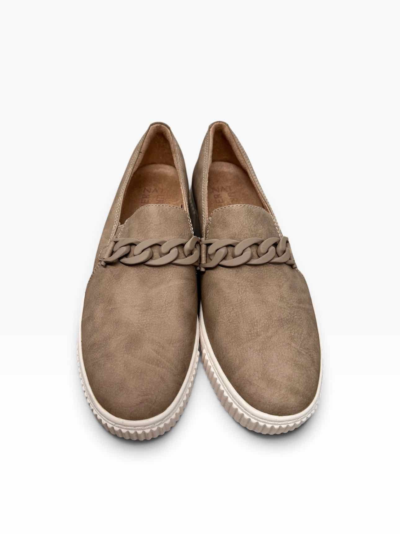 Naturalizers Trish Slip Ons Tan Shoe Size 9 **NEW**