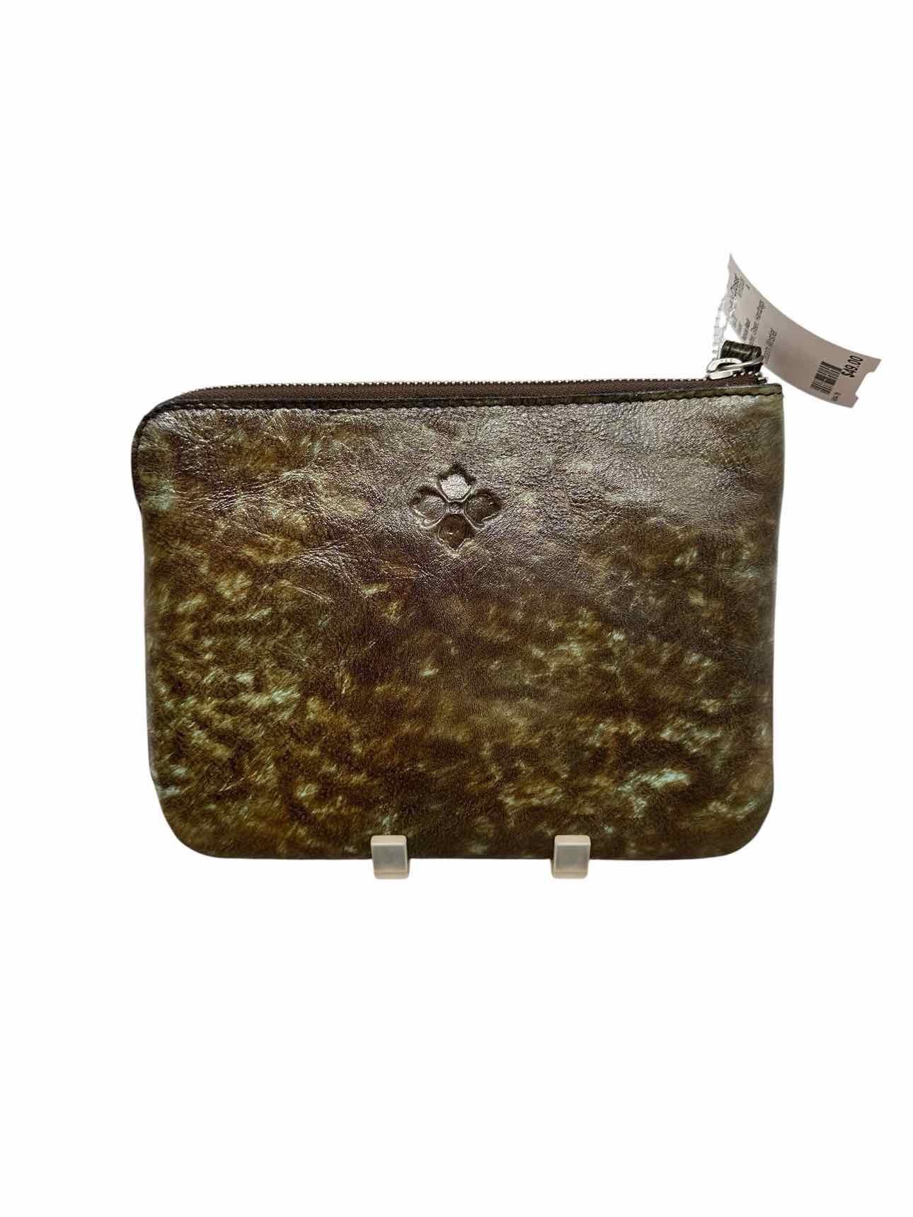 Patricia Nash Green Leather Cassini Wristlet