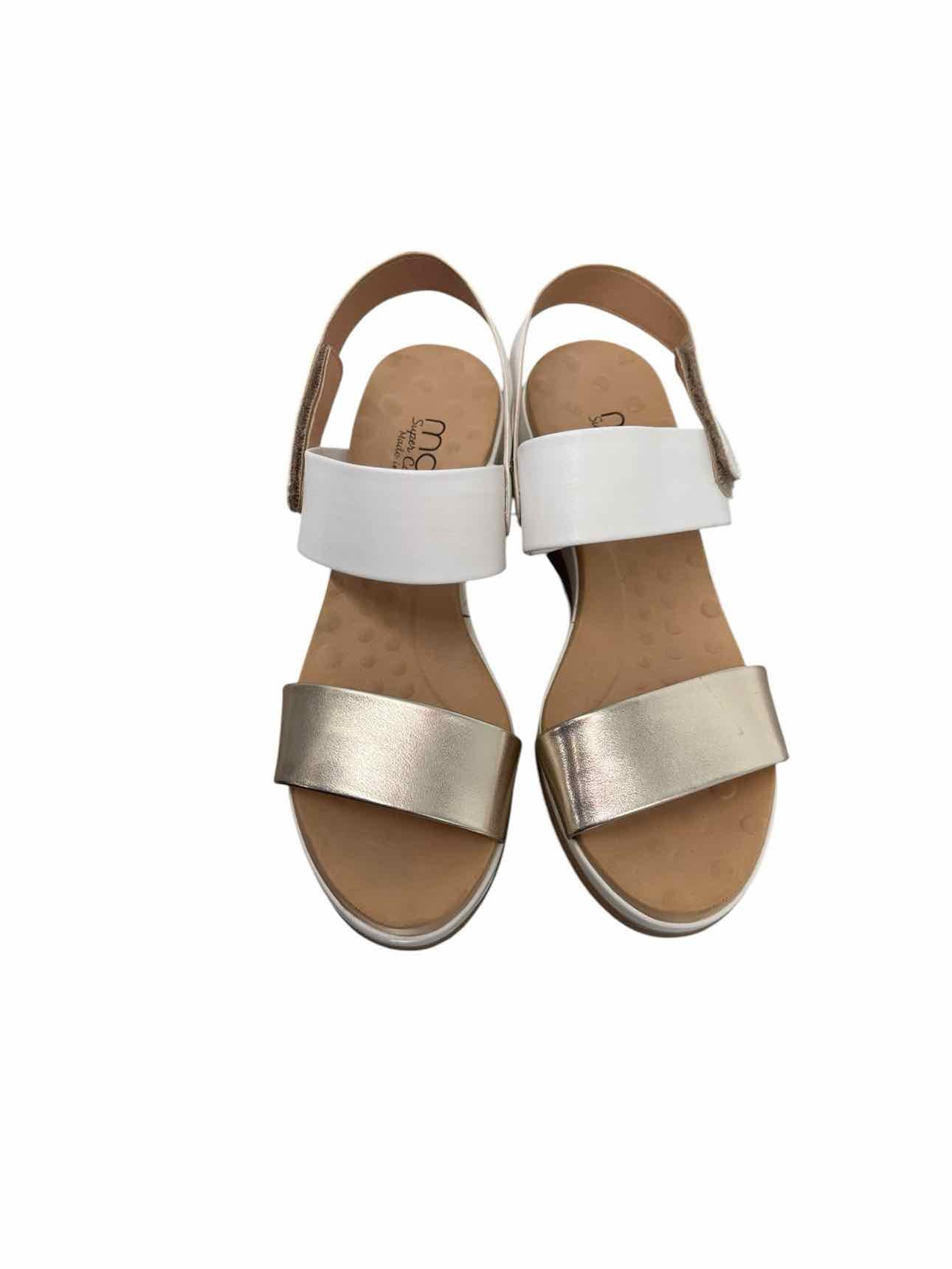 Malu Gold Shoe Wedge Sandals Size 7