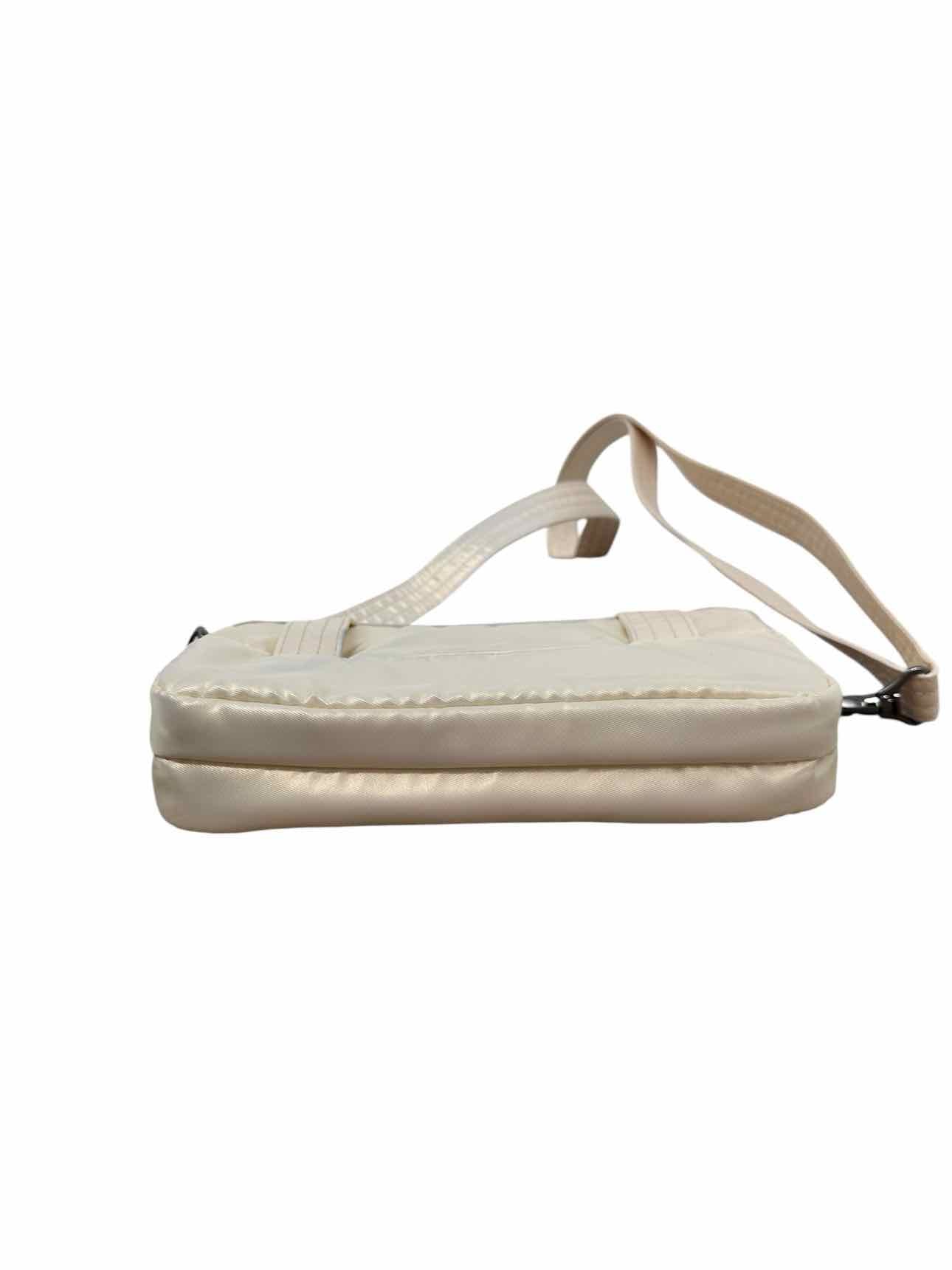 Lug Coupe XL Cream Vinyl Crossbody