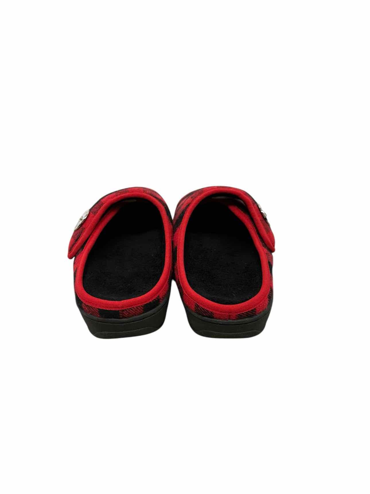 Vionic Red Plaid Slippers SHOE SIZE 5