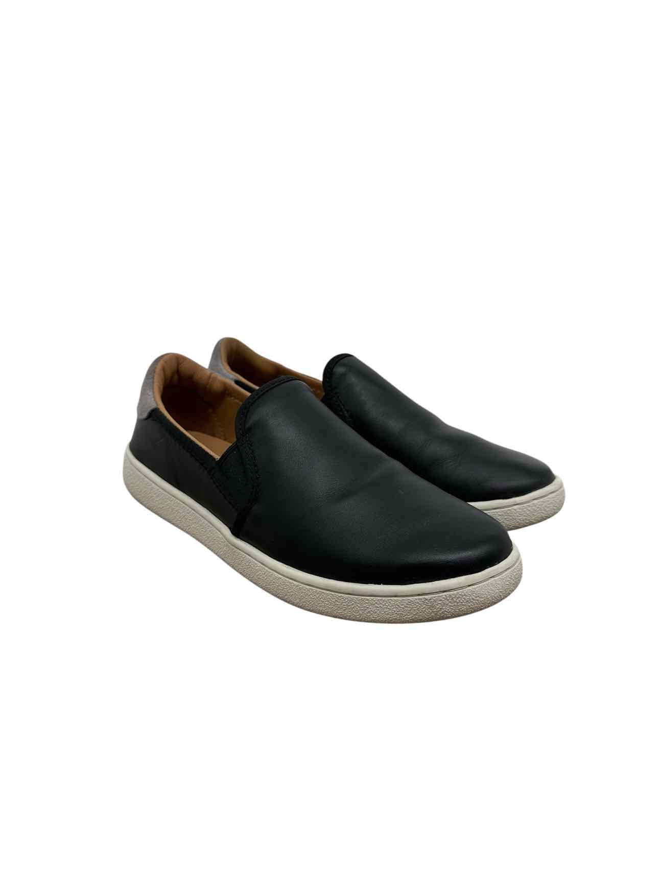 Ugg Black Shoe Size 7 Slip Ons