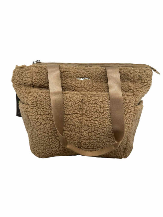 Baggallini Carryall North South Tote Beige Sherpa  **NEW**