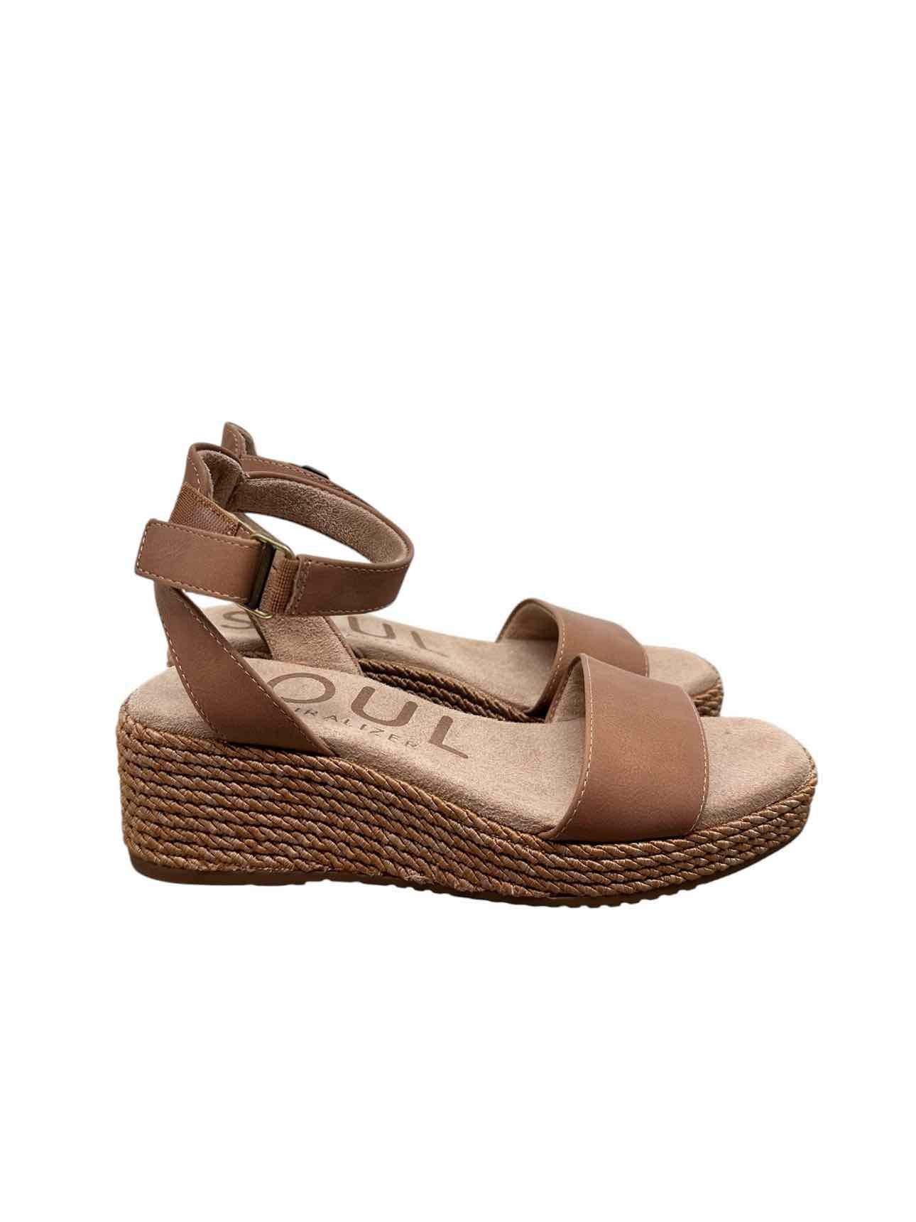 Naturalizers Tan Gloria Sandals Shoe Size 6   **NEW**