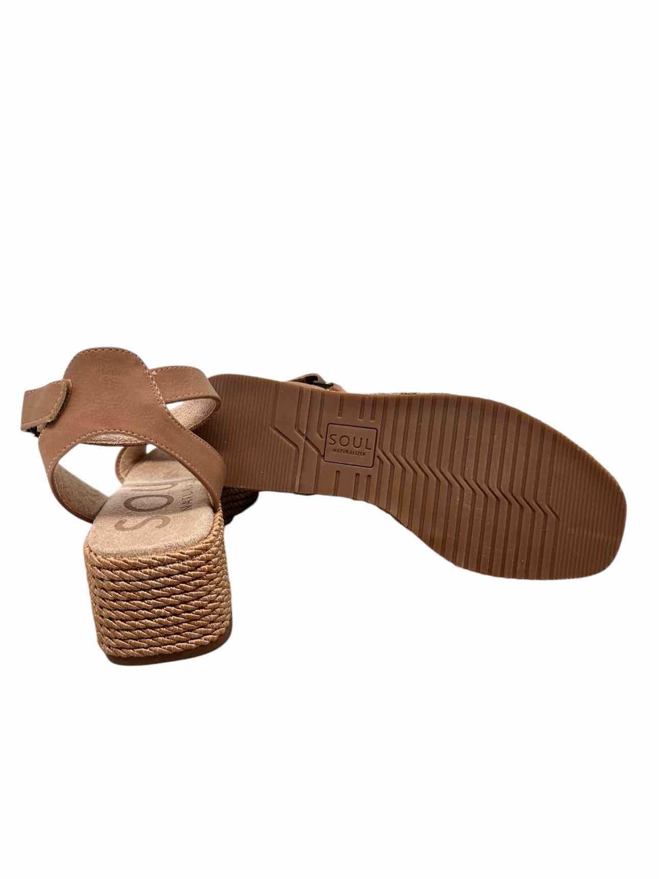 Naturalizers Tan Gloria Sandals Shoe Size 6   **NEW**