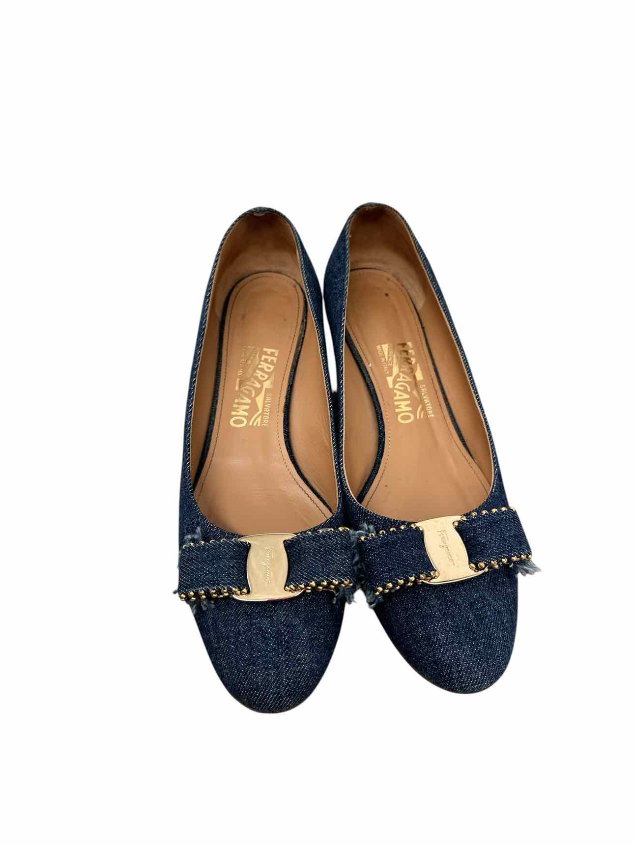 Salvatore Ferragamo Vara Denim Pumps w/ Cork Heel Shoe Size 8.5