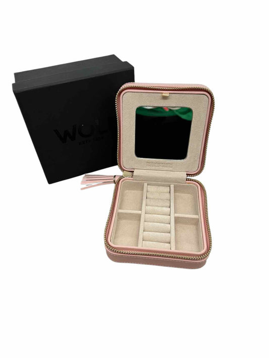 Wolf Pink Leather Jewelry Case