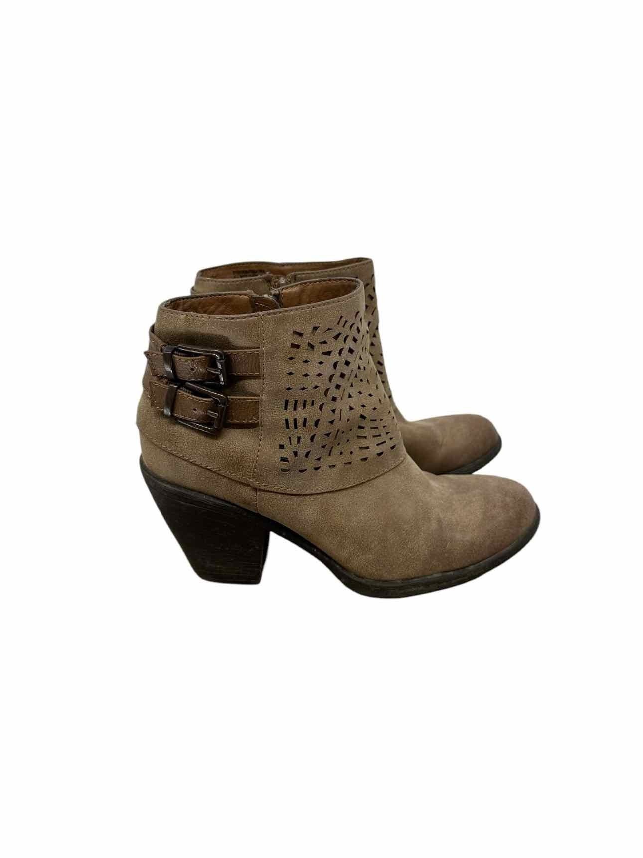 EuroSoft Tan Shoe Size 8 Bootie