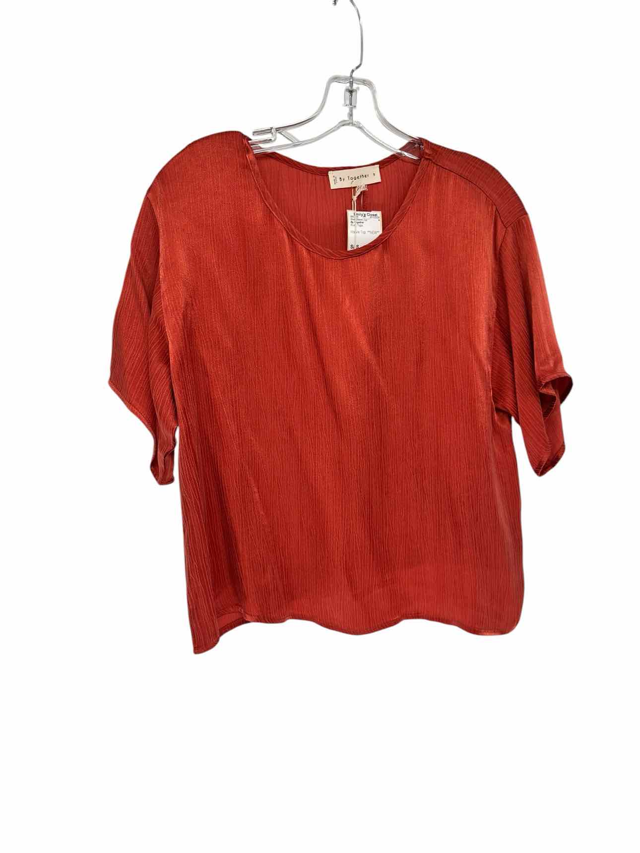By Together Rust Size S Short Sleeve Top **NEW**